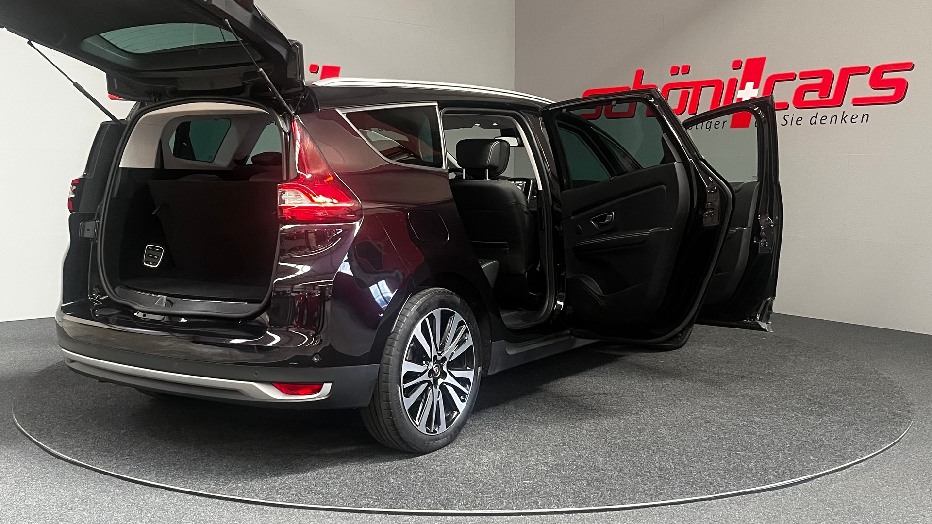 RENAULT Grand Scénic 1.3 16V Turbo Initiale Paris EDC-image-5