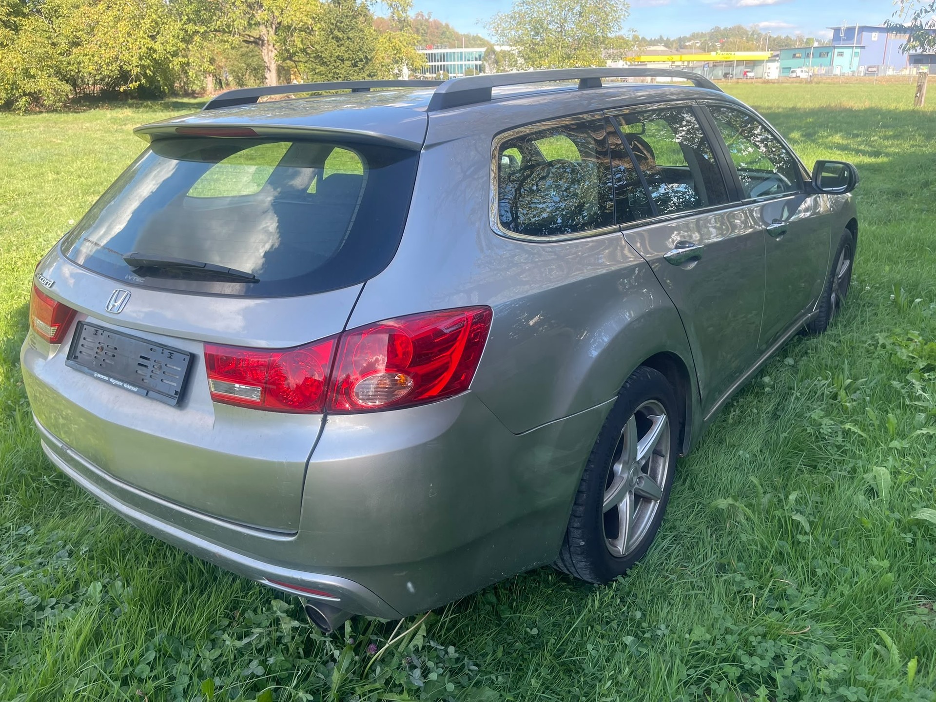 HONDA Accord Tourer 2.0i 16V Executive Automatic-image-5