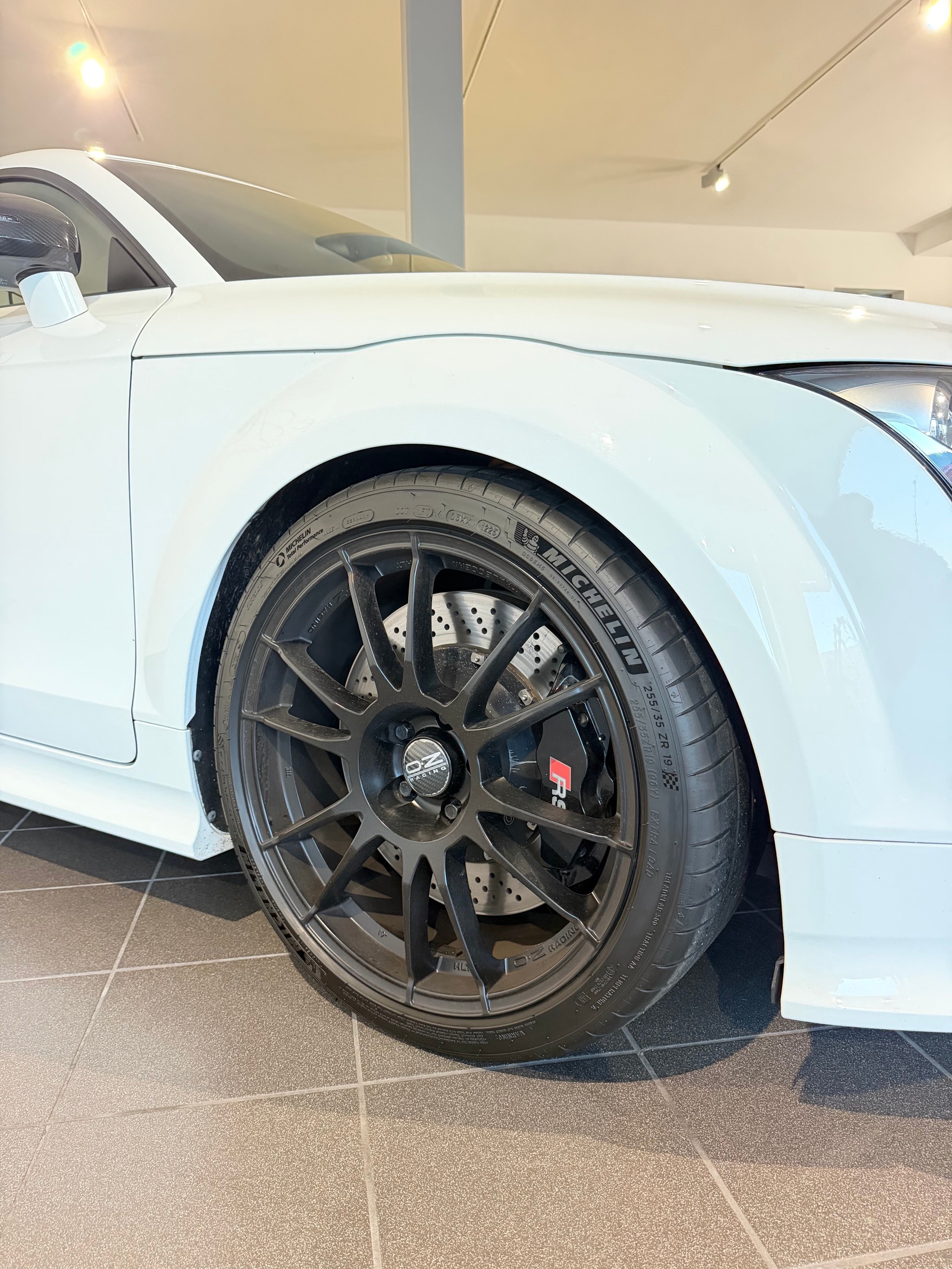 AUDI TT RS plus Coupé 2.5 TFSI quattro S-tronic-image-4
