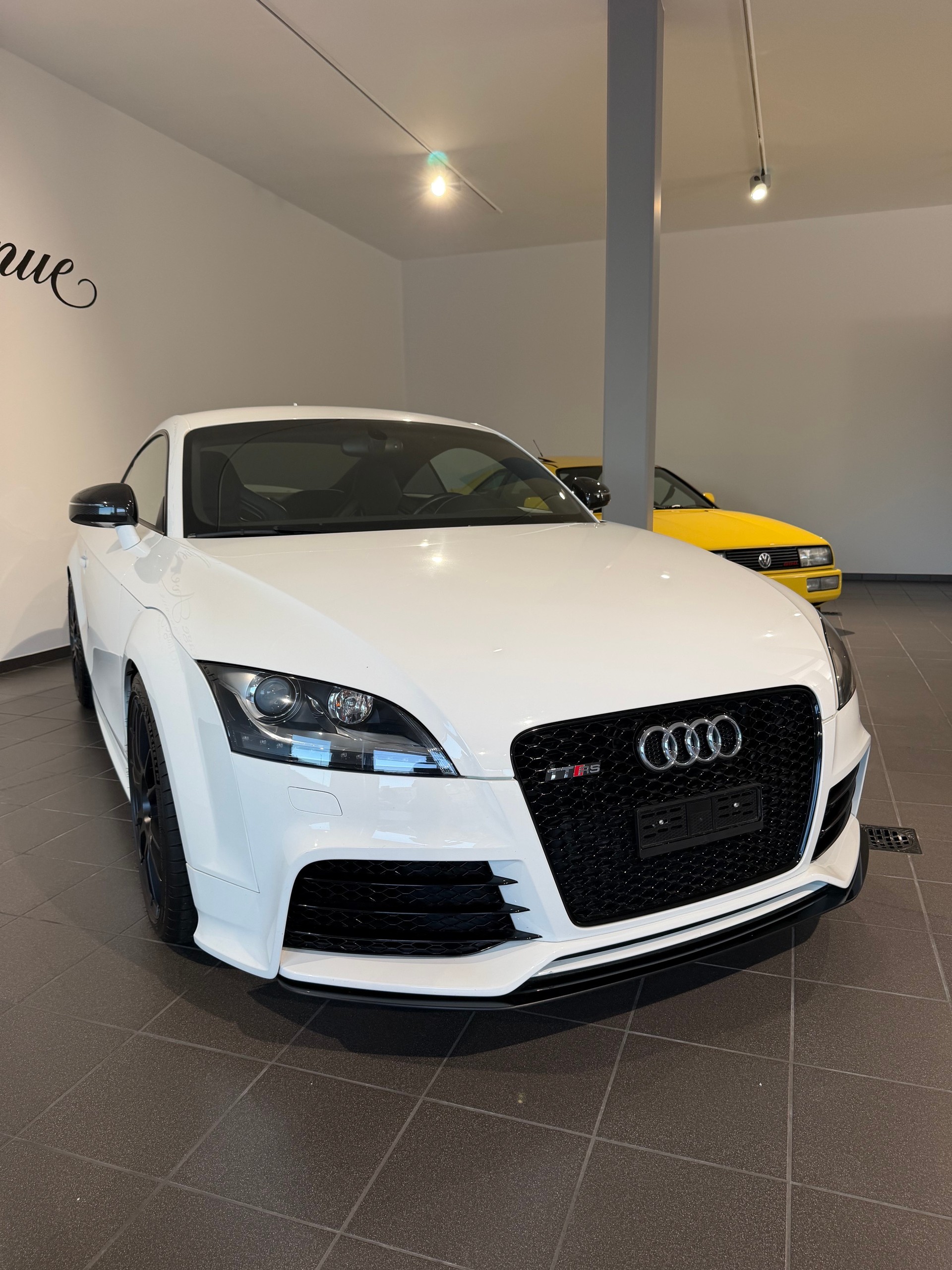 AUDI TT RS plus Coupé 2.5 TFSI quattro S-tronic-image-3