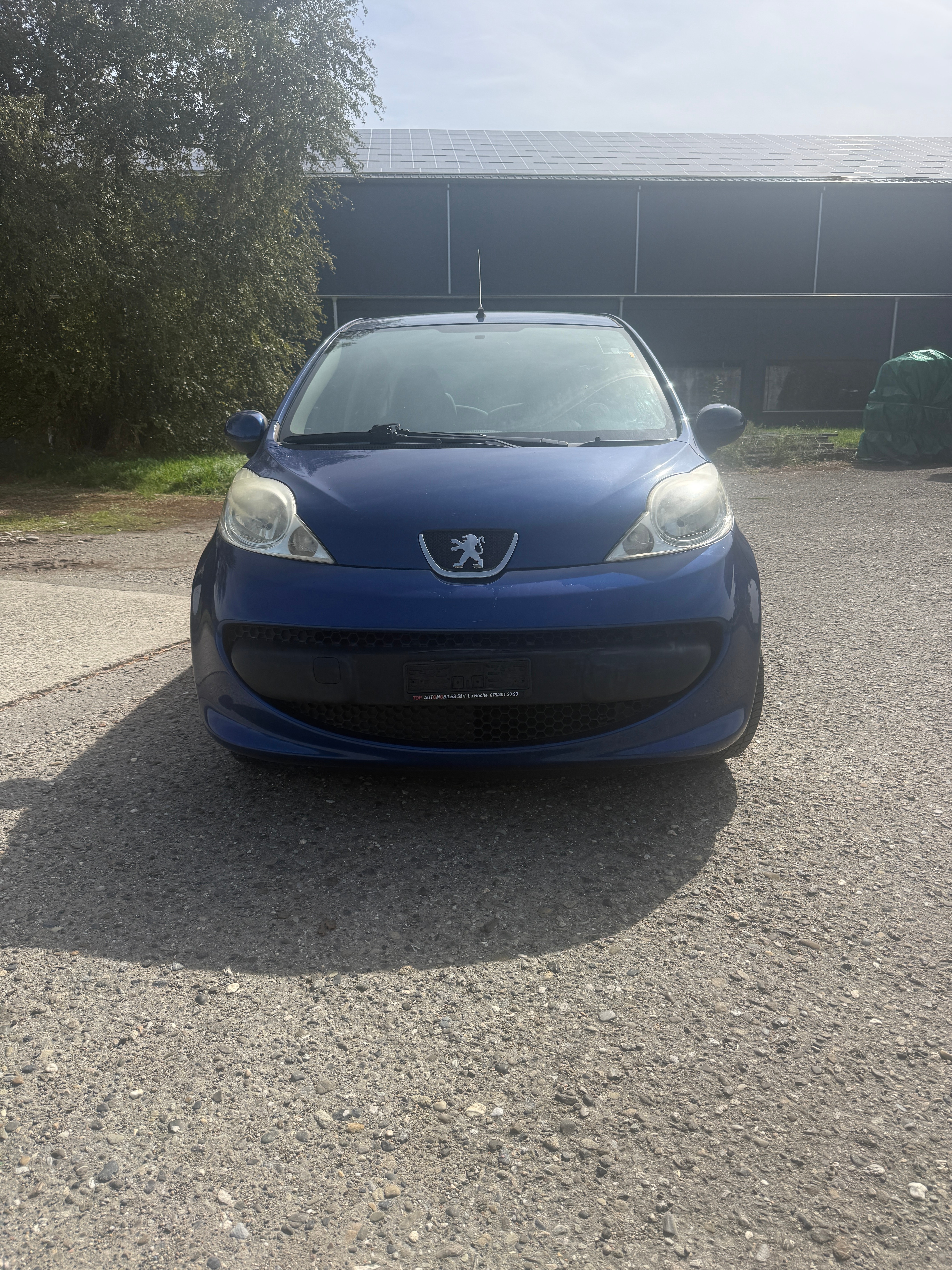 Car photo