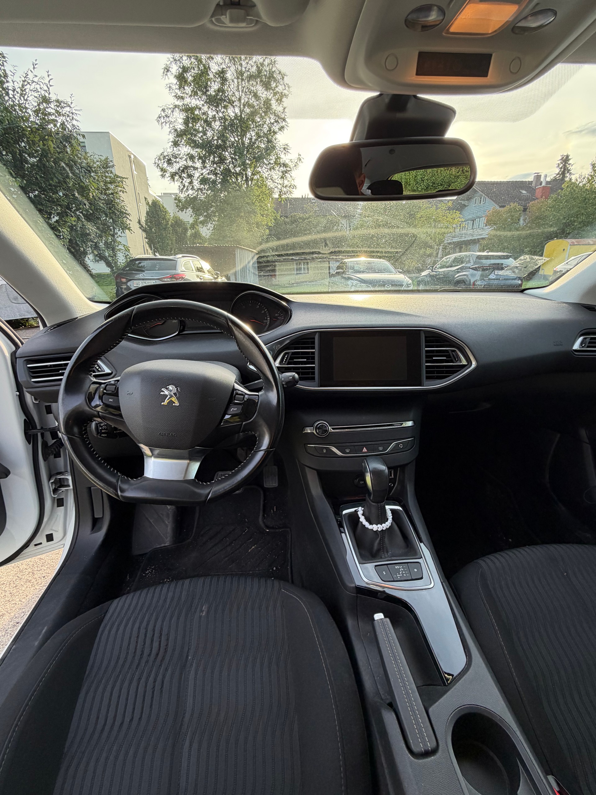 PEUGEOT 1.2 PureTech 130 Style S/S-image-4