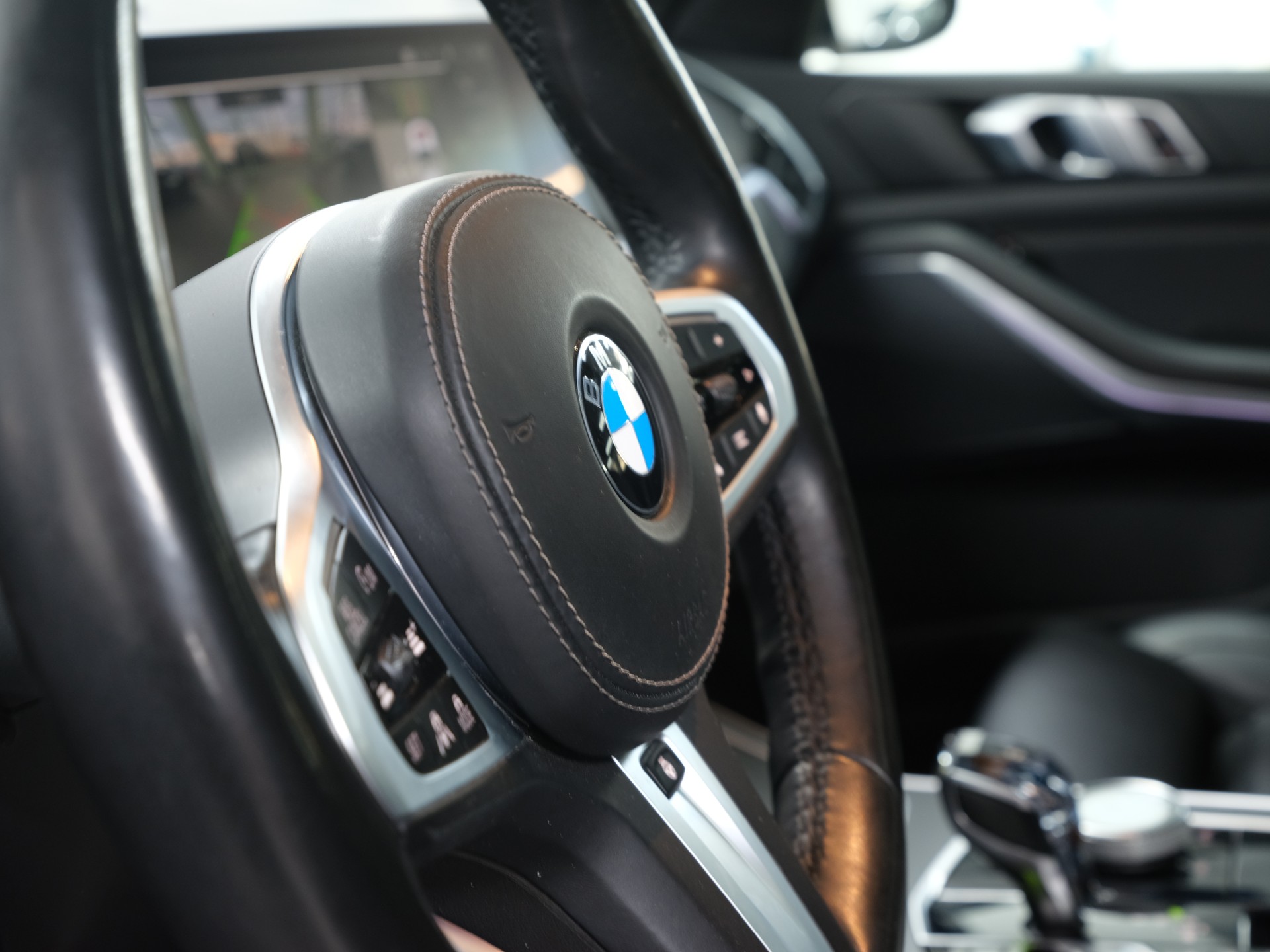 BMW X5 xDrive 48V 40d M Sport Steptronic *Panorama* *360 Kamera* *Massage*-image-22