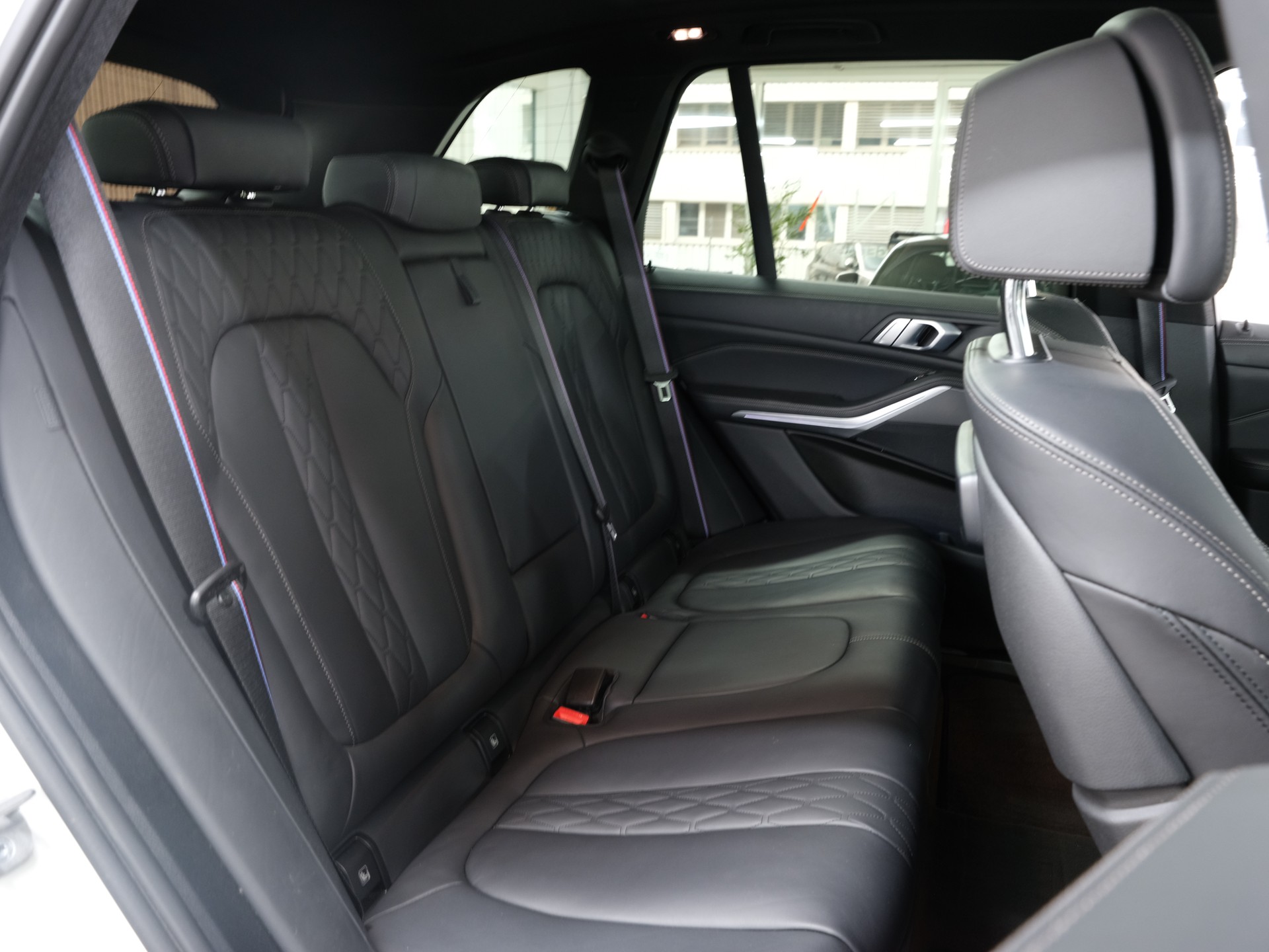 BMW X5 xDrive 48V 40d M Sport Steptronic *Panorama* *360 Kamera* *Massage*-image-27