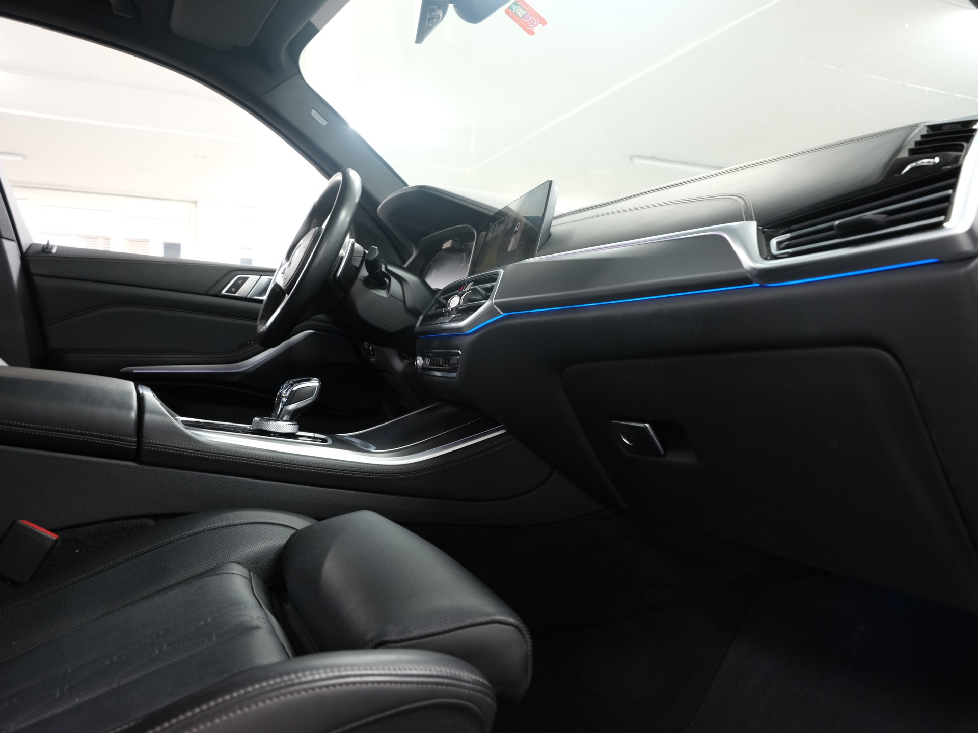 BMW X5 xDrive 48V 40d M Sport Steptronic *Panorama* *360 Kamera* *Massage*-image-31