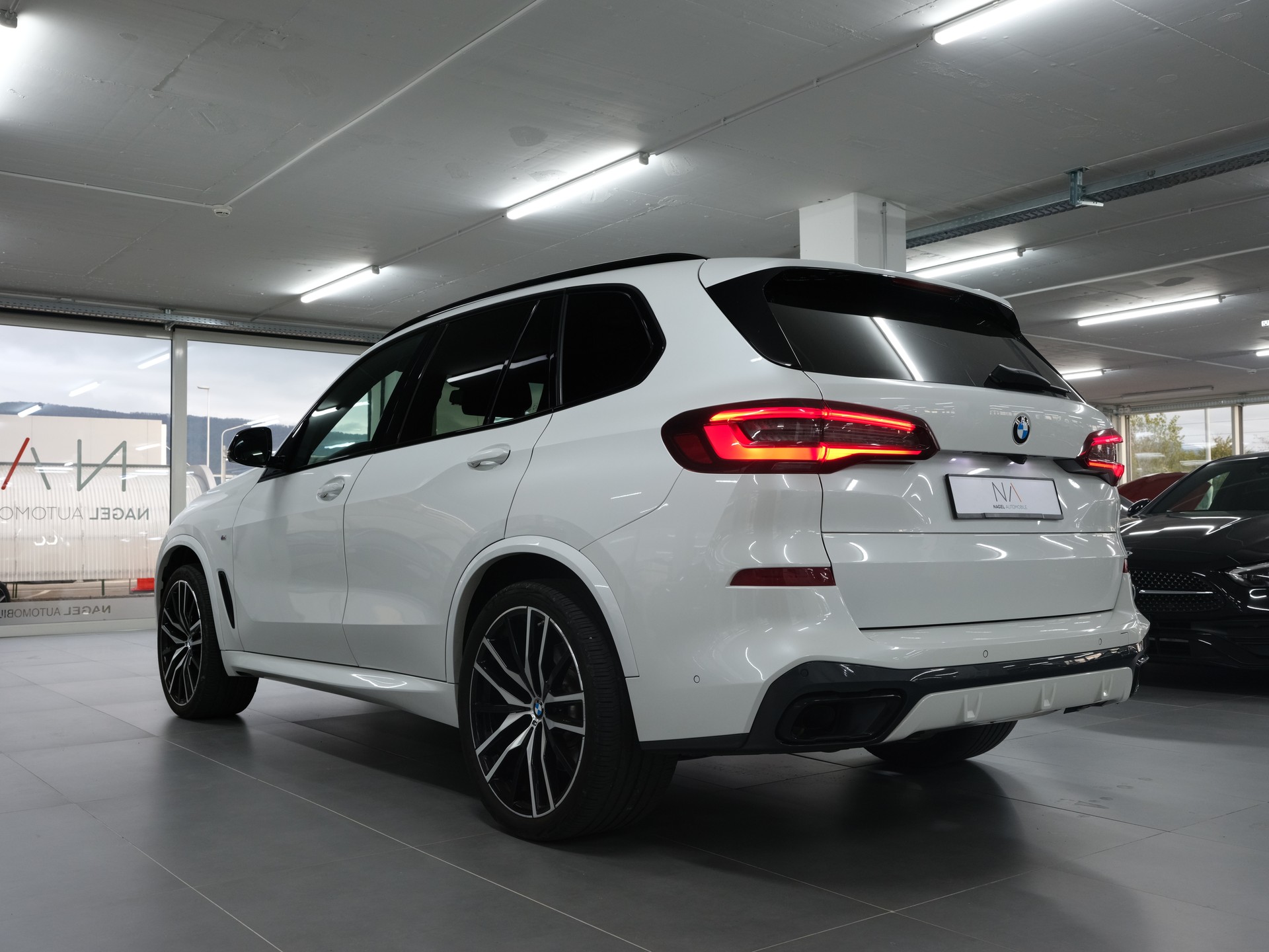 BMW X5 xDrive 48V 40d M Sport Steptronic *Panorama* *360 Kamera* *Massage*-image-5