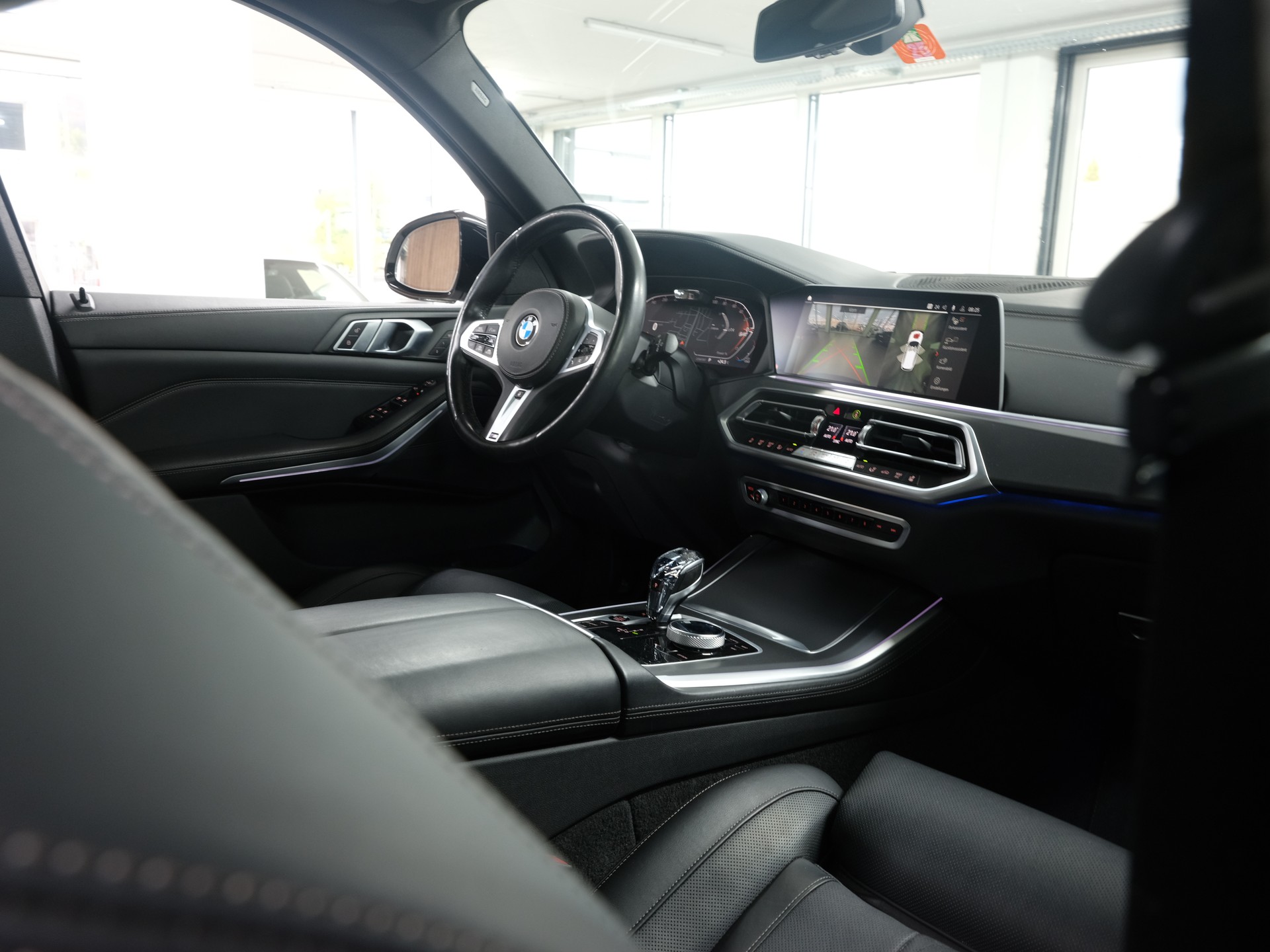 BMW X5 xDrive 48V 40d M Sport Steptronic *Panorama* *360 Kamera* *Massage*-image-29