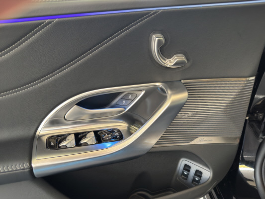 MERCEDES-BENZ C 400 94 kWh 4Matic-image-9
