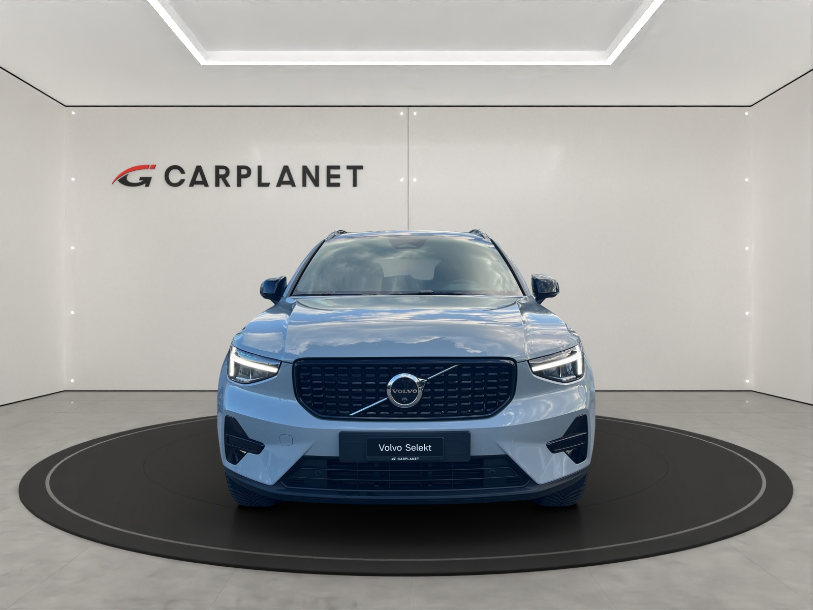 VOLVO XC40 2.0 B3 MH Plus Dark .-image-7
