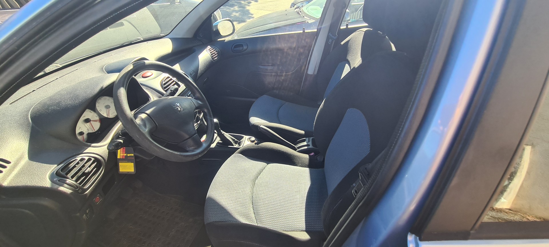 PEUGEOT 206 1.4 16V XS Sport-image-13
