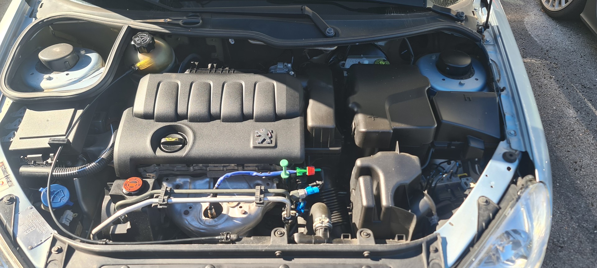 PEUGEOT 206 1.4 16V XS Sport-image-11