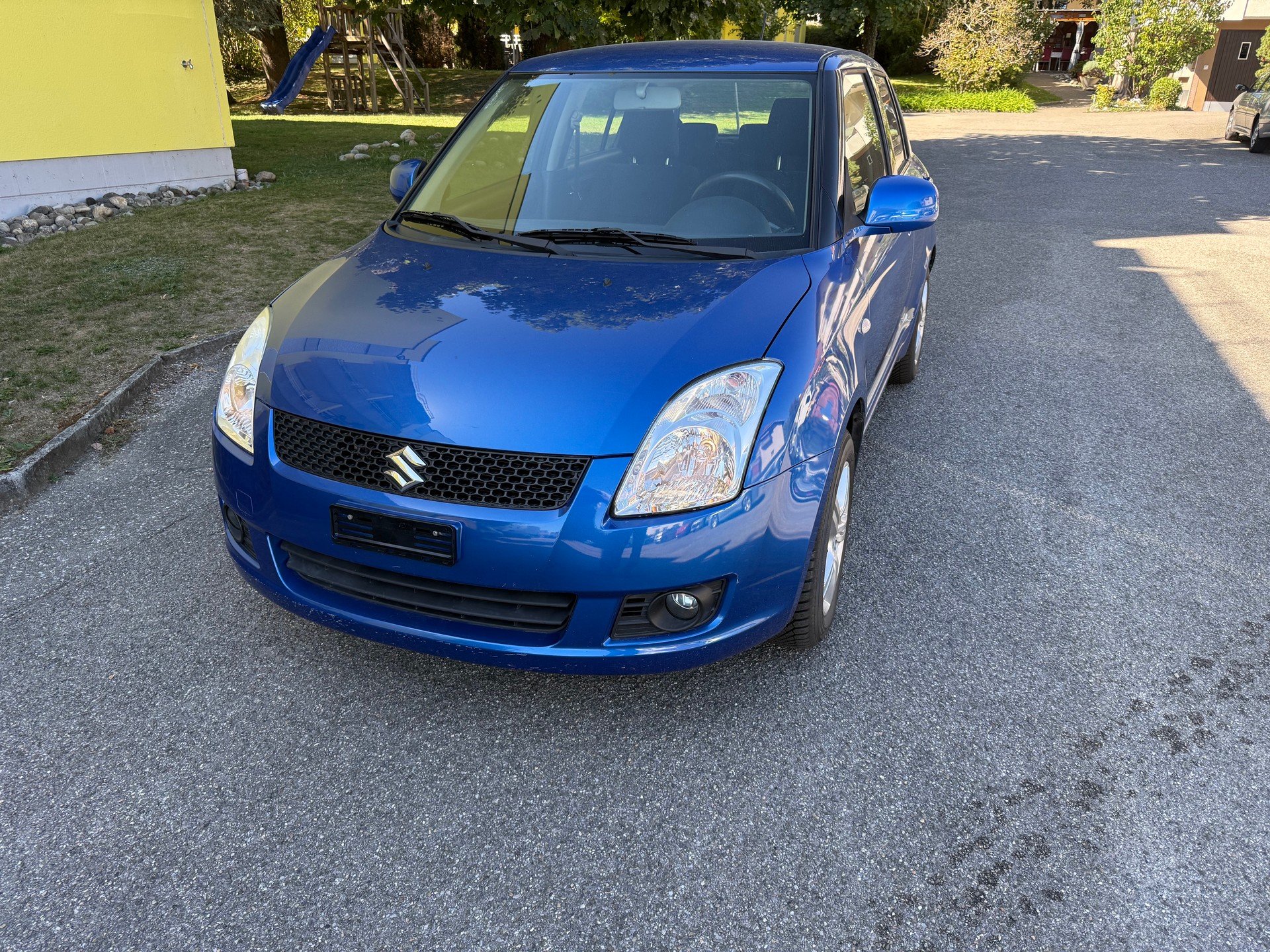 SUZUKI Swift 1.3i 16V GL Top 4x4-image-2
