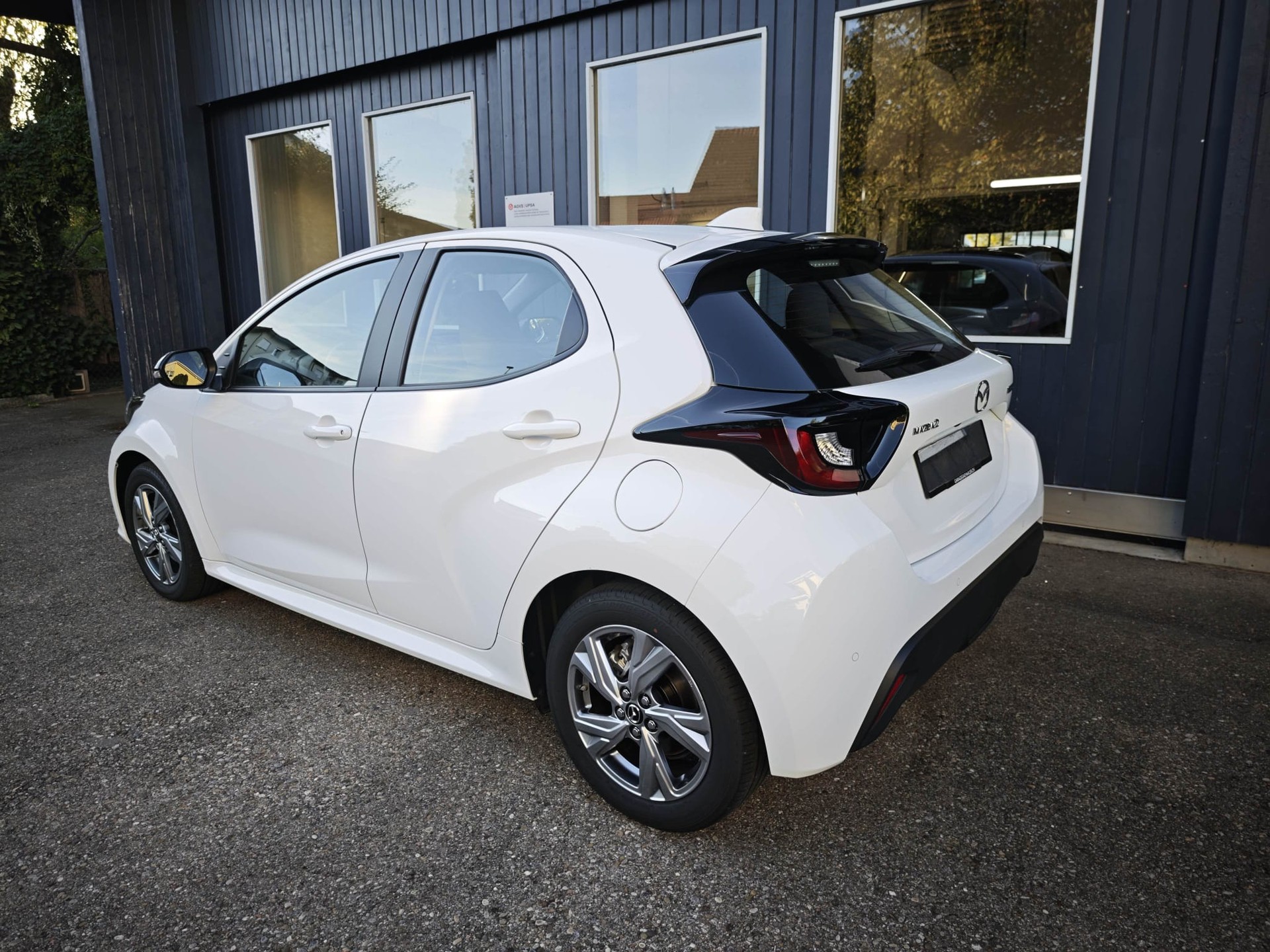 MAZDA 2 Hybrid Exclusive-line-image-4