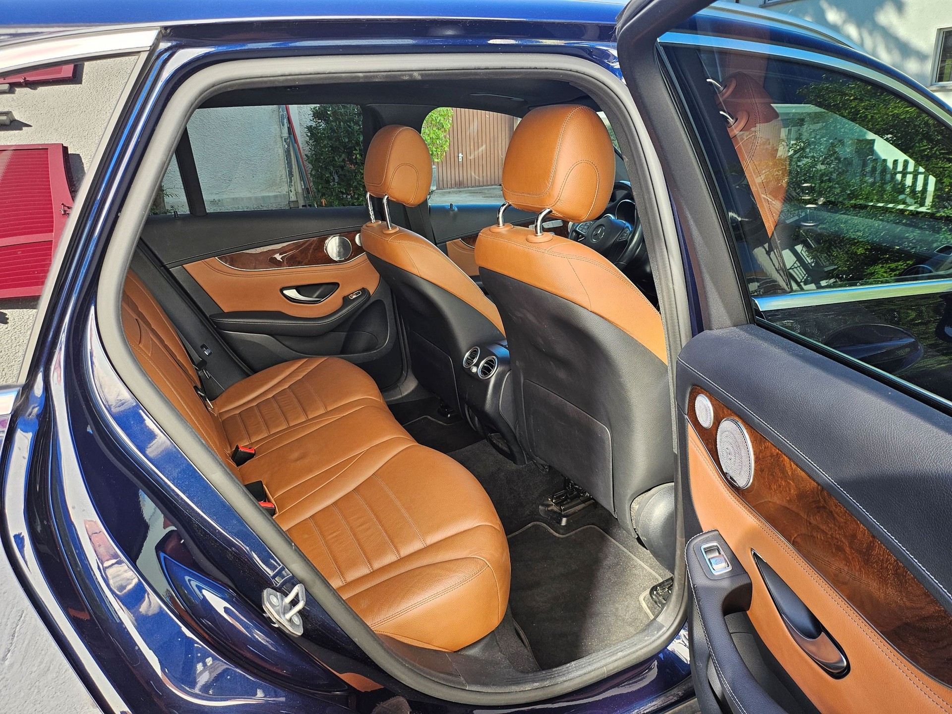 MERCEDES-BENZ GLC 250 Exclusive 4Matic 9G-Tronic-image-5