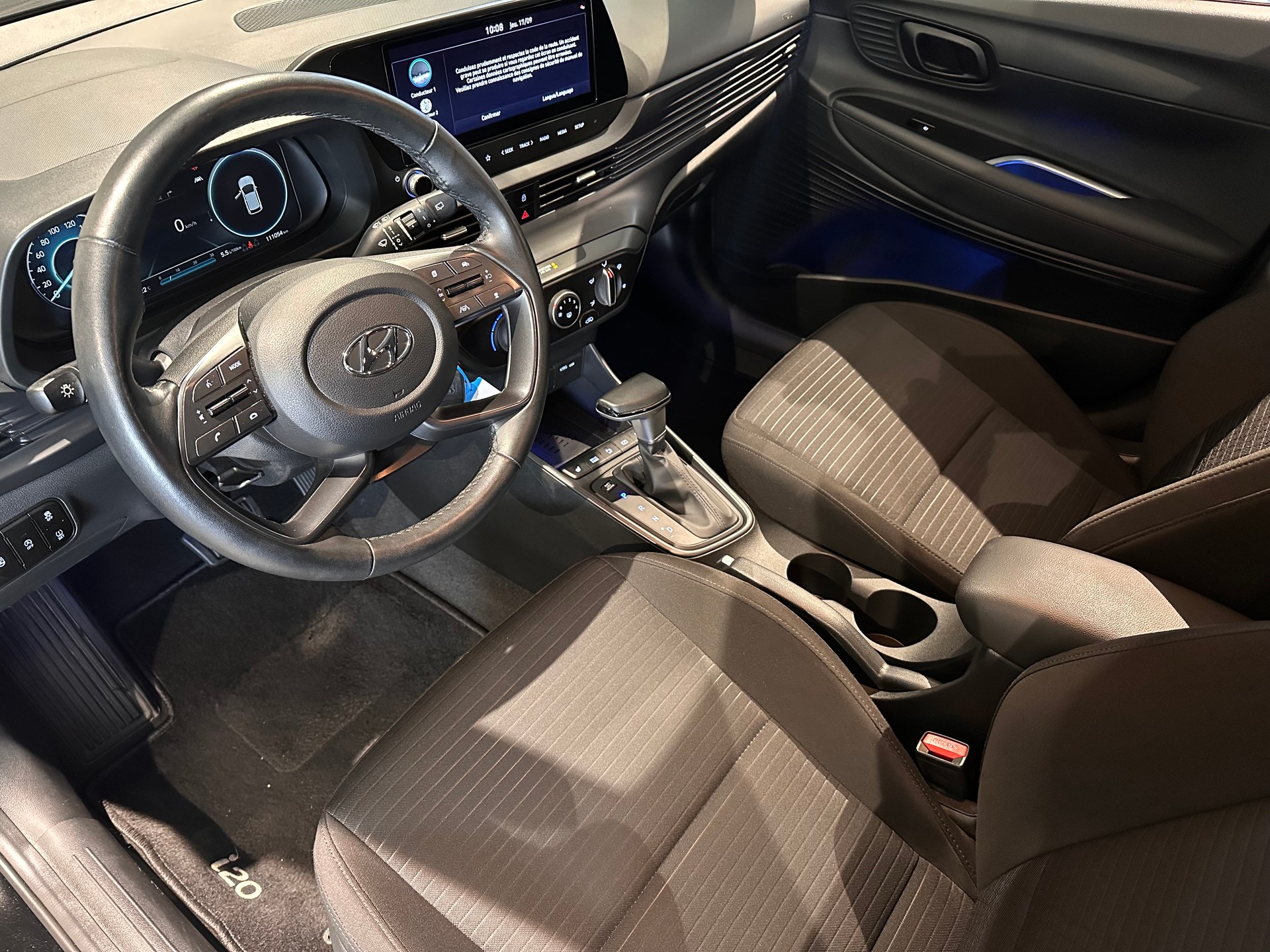 HYUNDAI i20 1.0 MH Amplia DCT-image-7