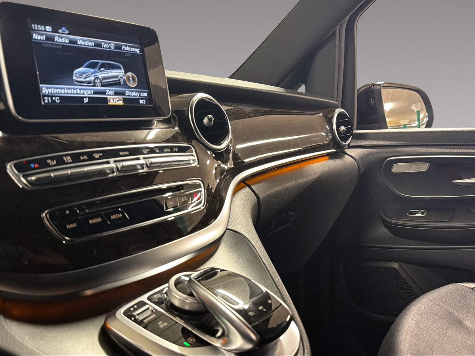 MERCEDES-BENZ V-Klasse V447 Van V 250 d BlueTec Avant. lang 4m-image-11