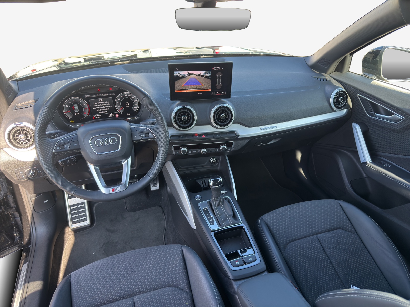AUDI Q2 40 TFSI S line quattro S-tronic-image-8