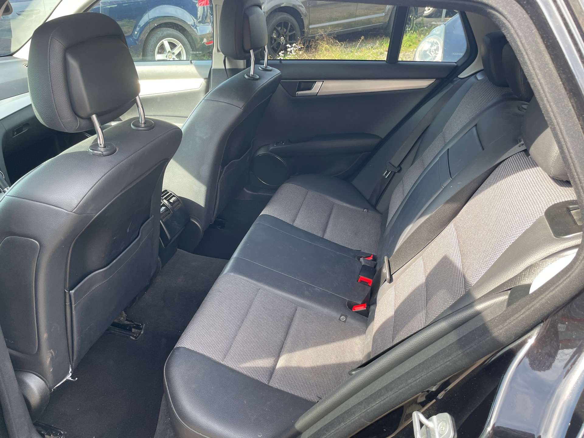 MERCEDES-BENZ C 180 BlueEfficiency Avantgarde 7G-Tronic-image-12