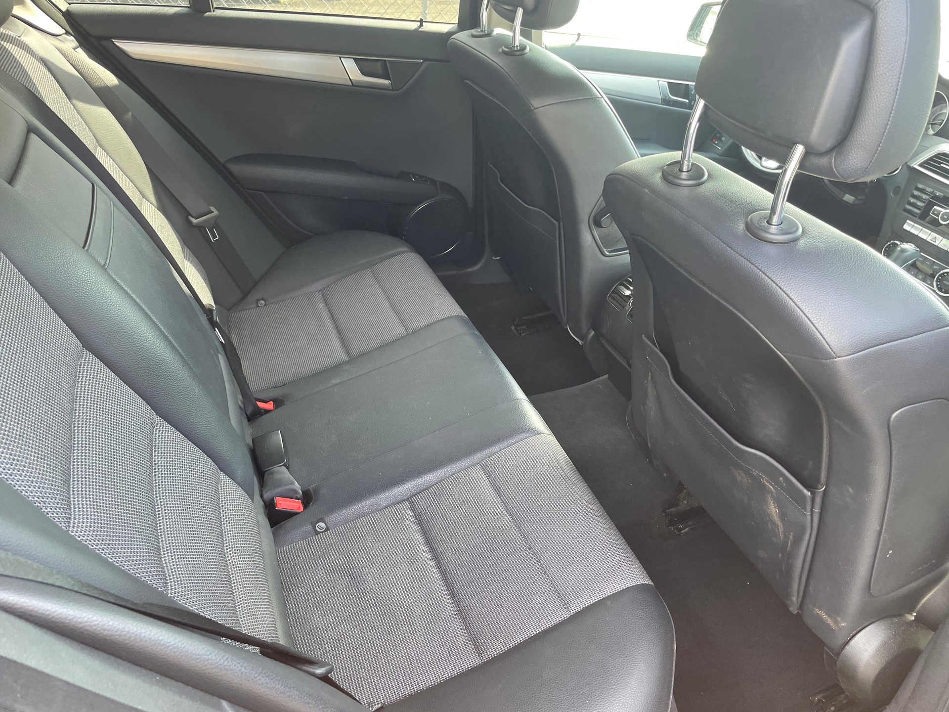 MERCEDES-BENZ C 180 BlueEfficiency Avantgarde 7G-Tronic-image-8
