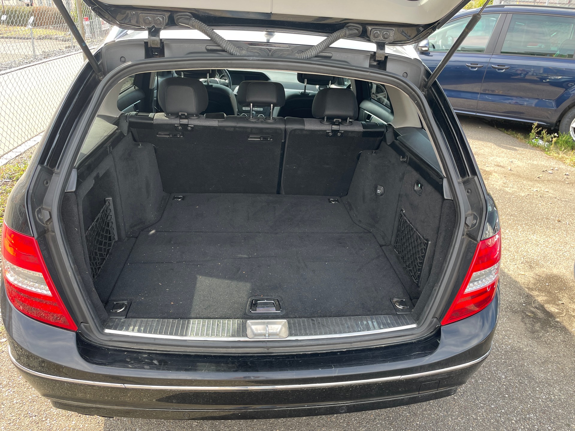MERCEDES-BENZ C 180 BlueEfficiency Avantgarde 7G-Tronic-image-13