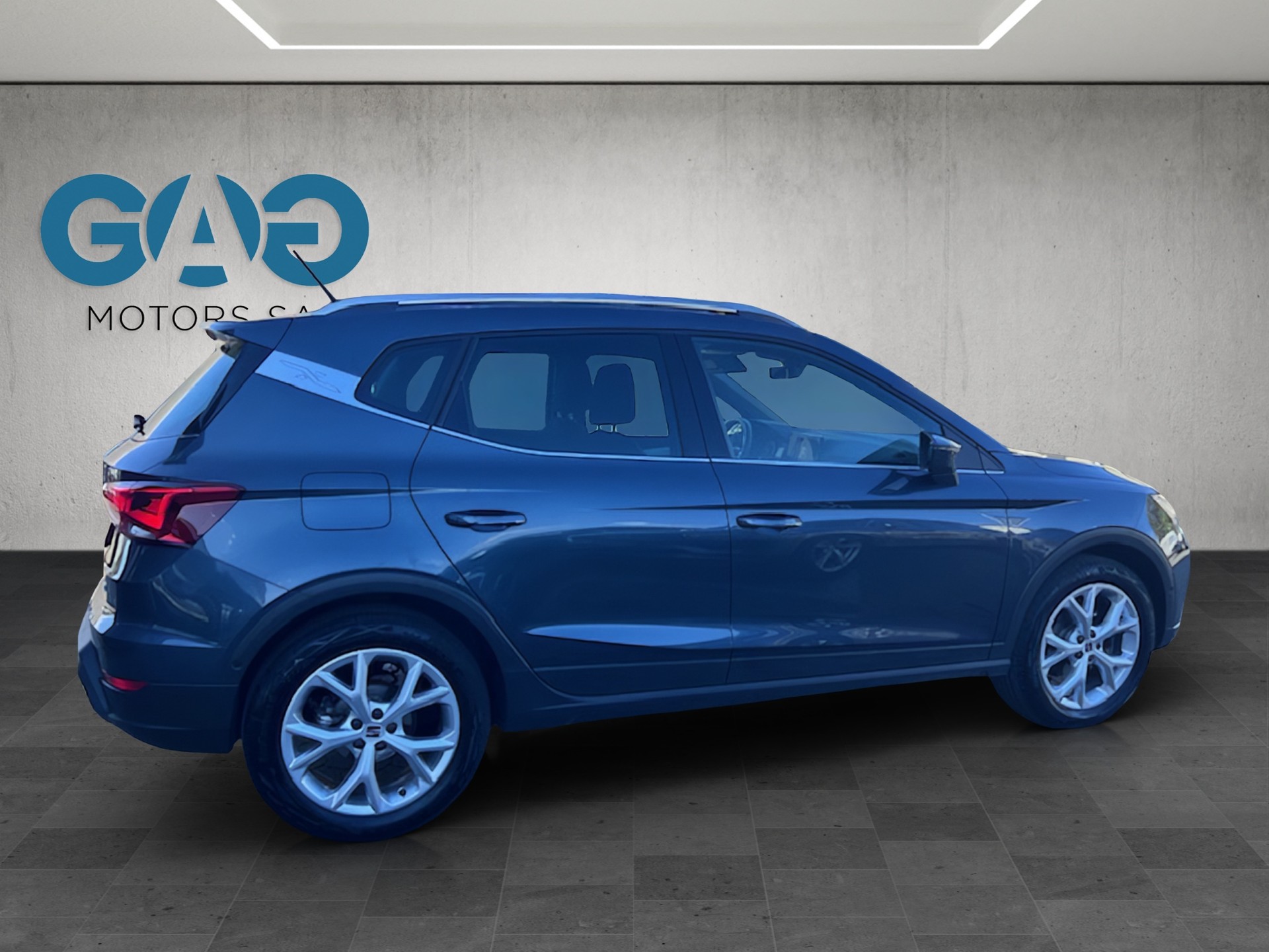 SEAT Arona 1.5 Eco TSI Hola FR DSG-image-5