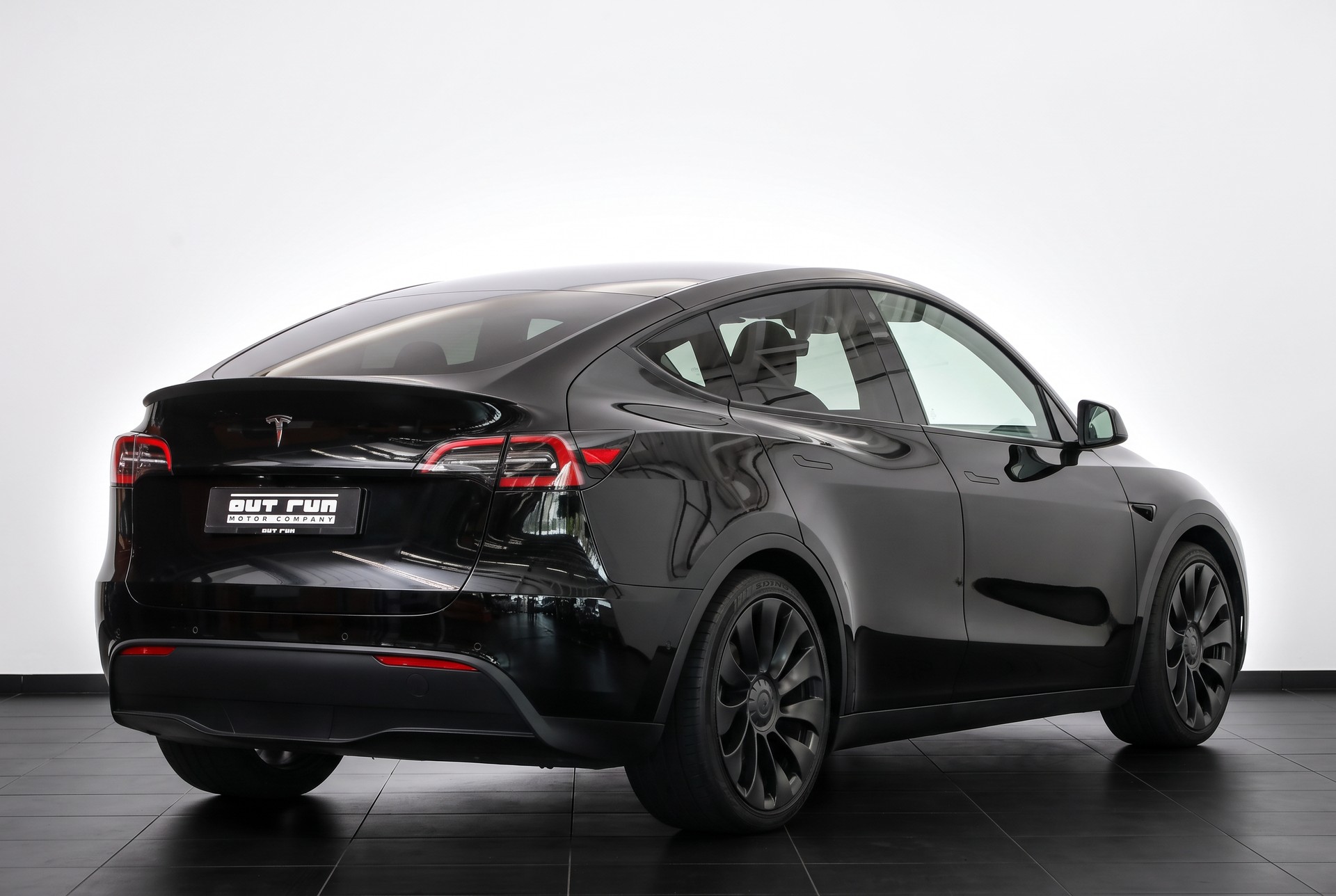 TESLA Model Y RWD • Jantes 20" Induction • Autopilot • Garantie Tesla 11.2027-image-7