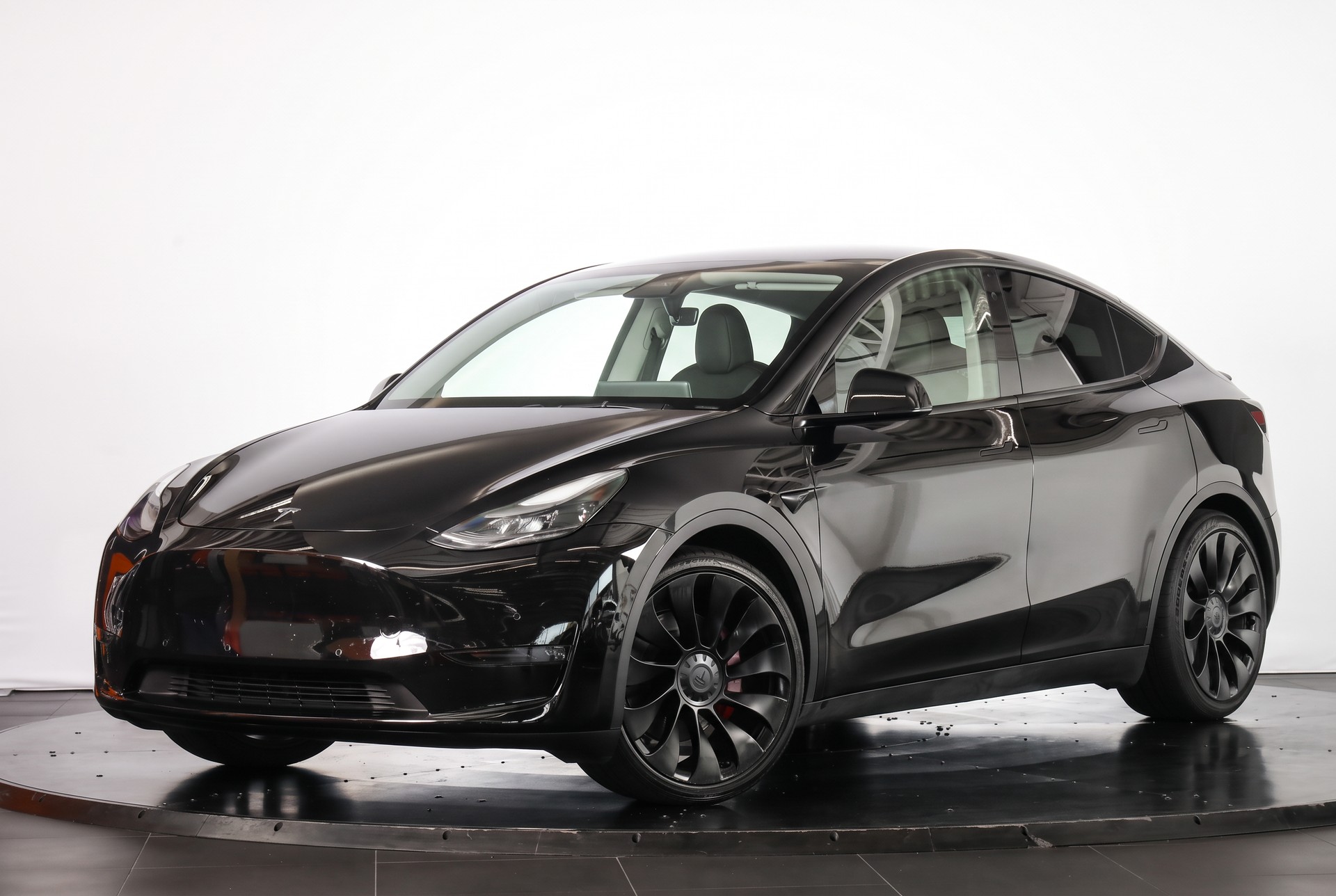 TESLA Model Y RWD • Jantes 20" Induction • Autopilot • Garantie Tesla 11.2027-image-5