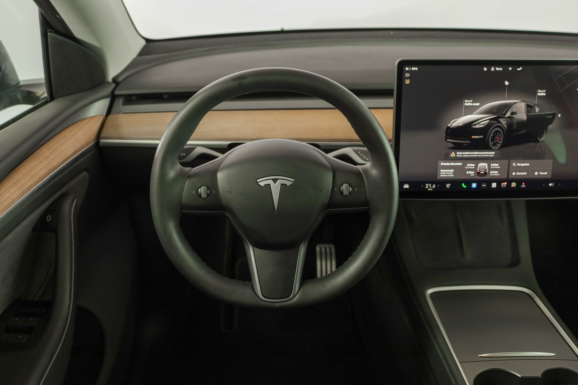 TESLA Model Y RWD • Jantes 20" Induction • Autopilot • Garantie Tesla 11.2027-image-9