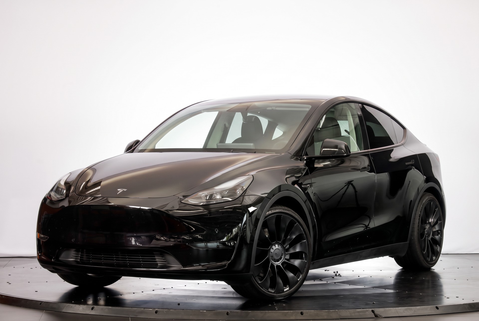 TESLA Model Y RWD • Jantes 20" Induction • Autopilot • Garantie Tesla 11.2027-image-4