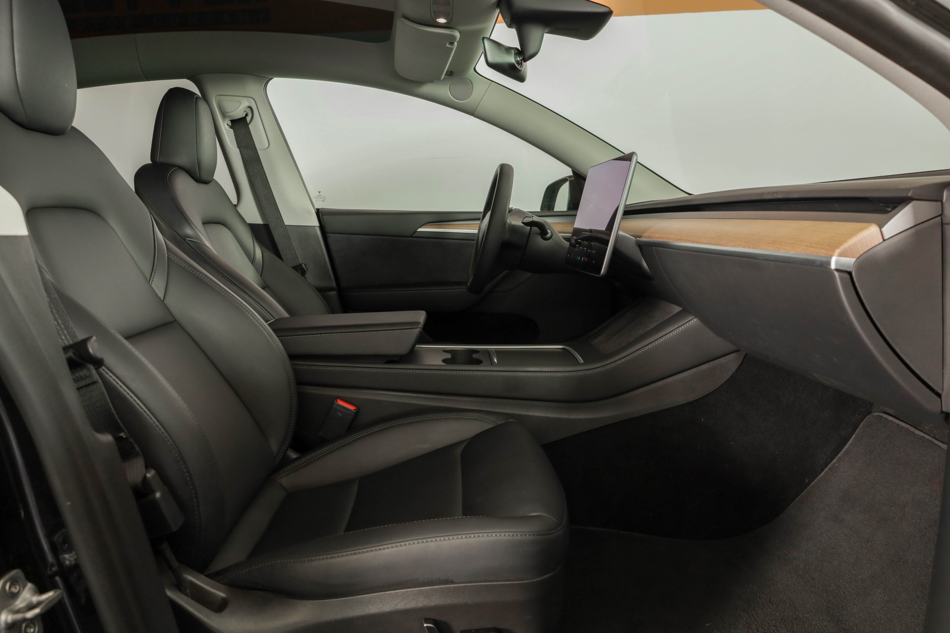 TESLA Model Y RWD • Jantes 20" Induction • Autopilot • Garantie Tesla 11.2027-image-14
