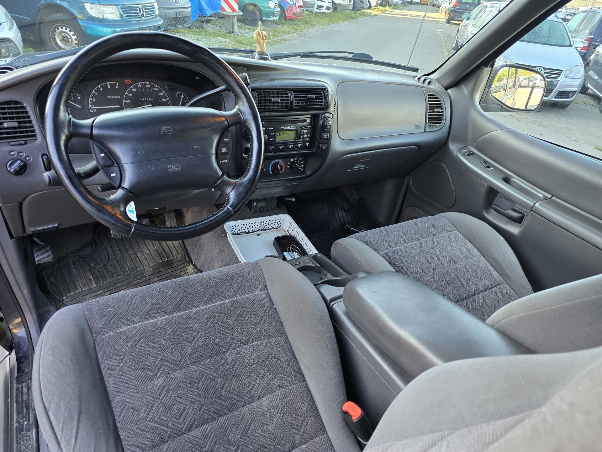 FORD Explorer 4.0 Ltd. Edition-image-11