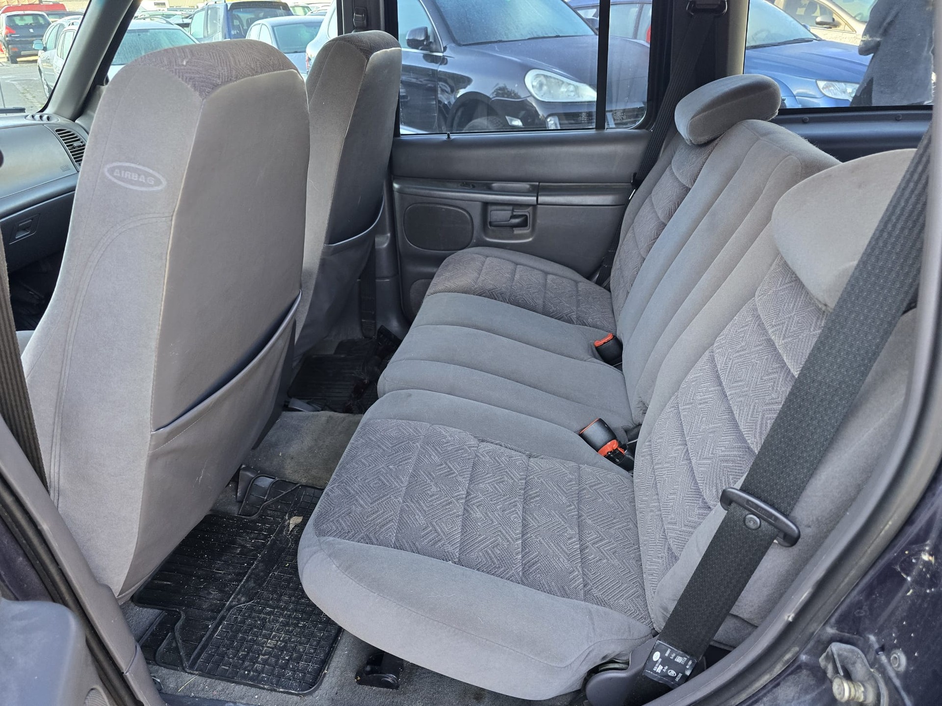 FORD Explorer 4.0 Ltd. Edition-image-10