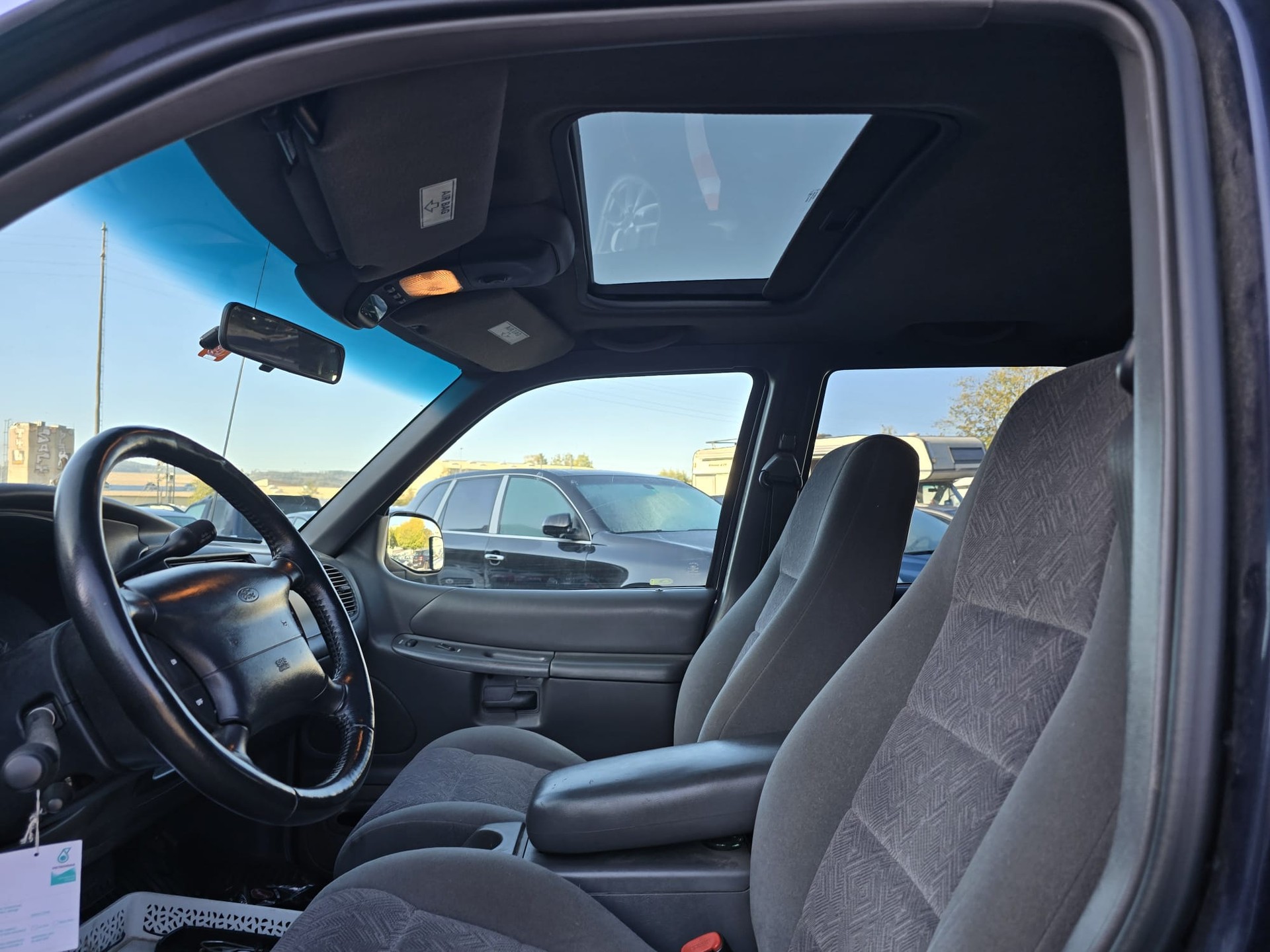 FORD Explorer 4.0 Ltd. Edition-image-8