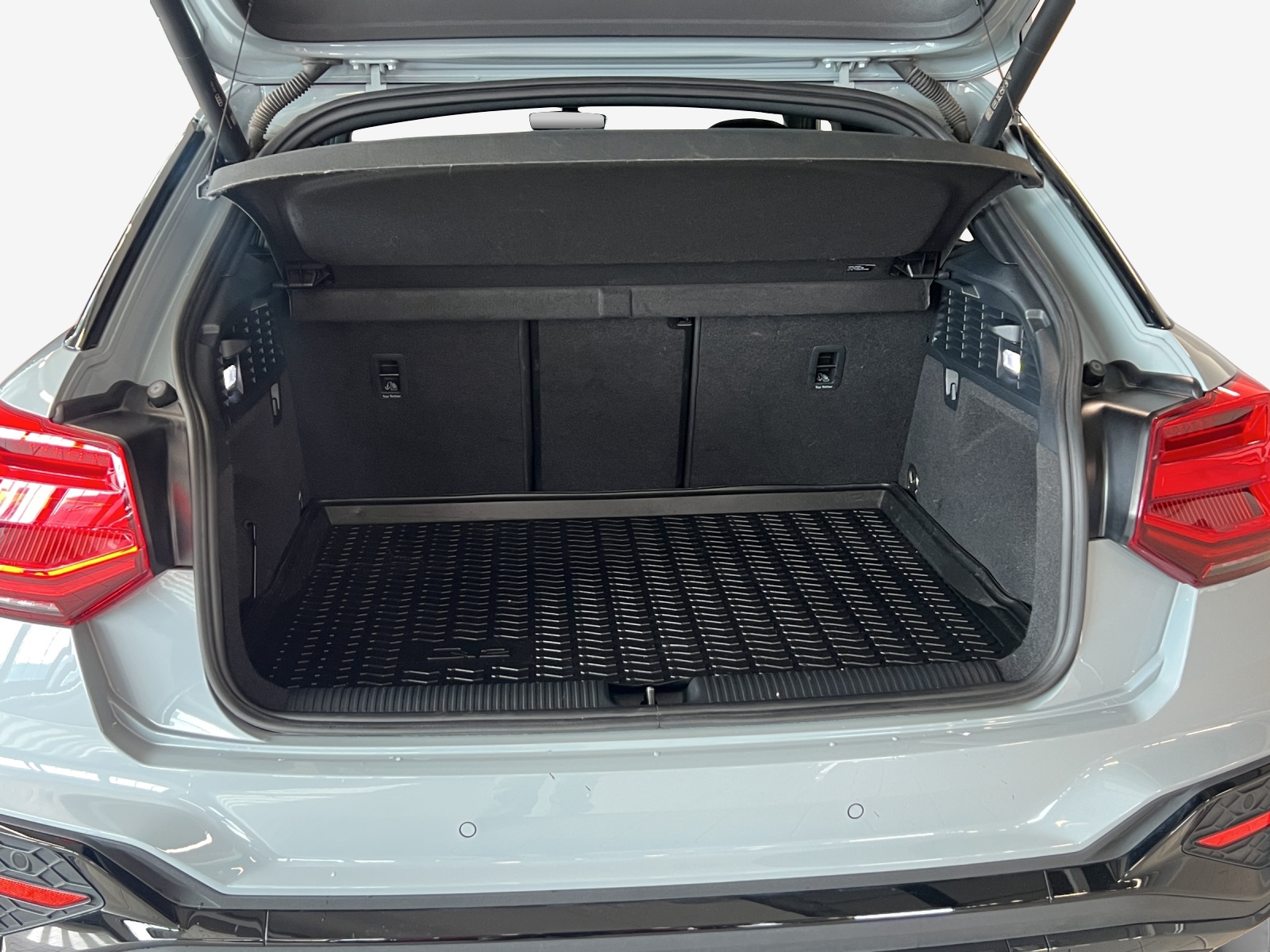 AUDI SQ2 TFSI quattro S-tronic-image-12