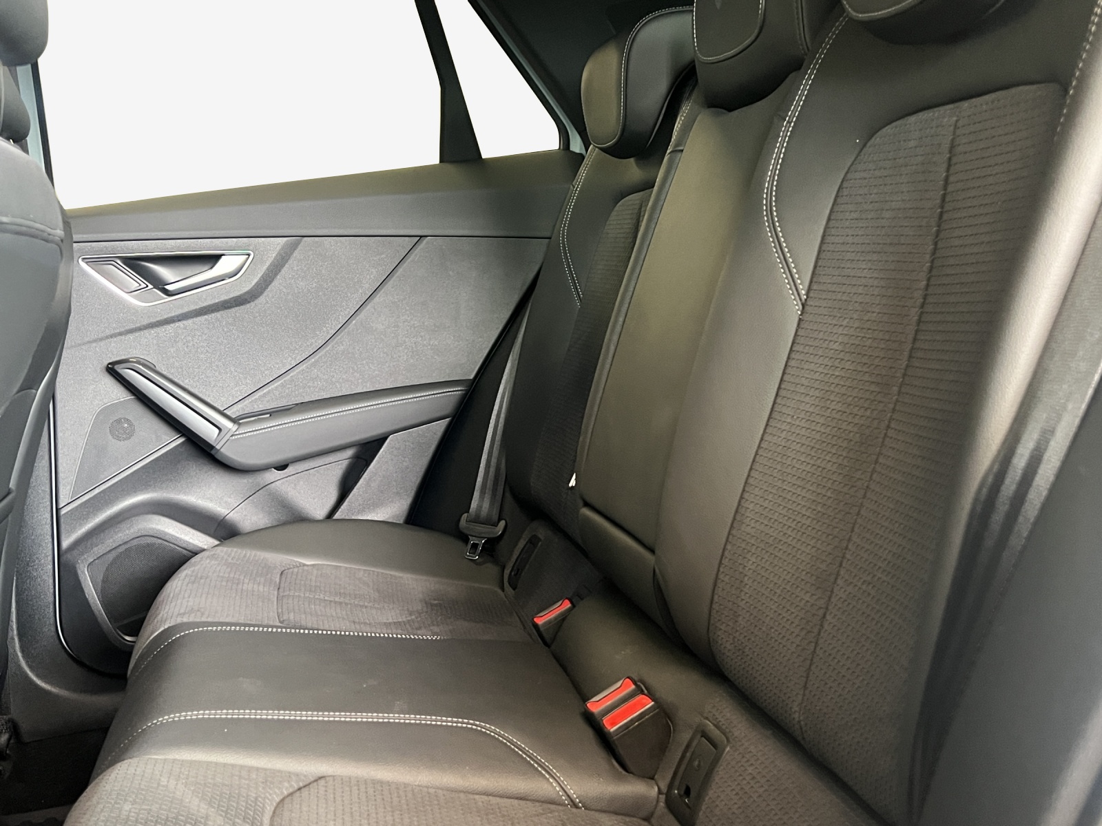 AUDI SQ2 TFSI quattro S-tronic-image-11