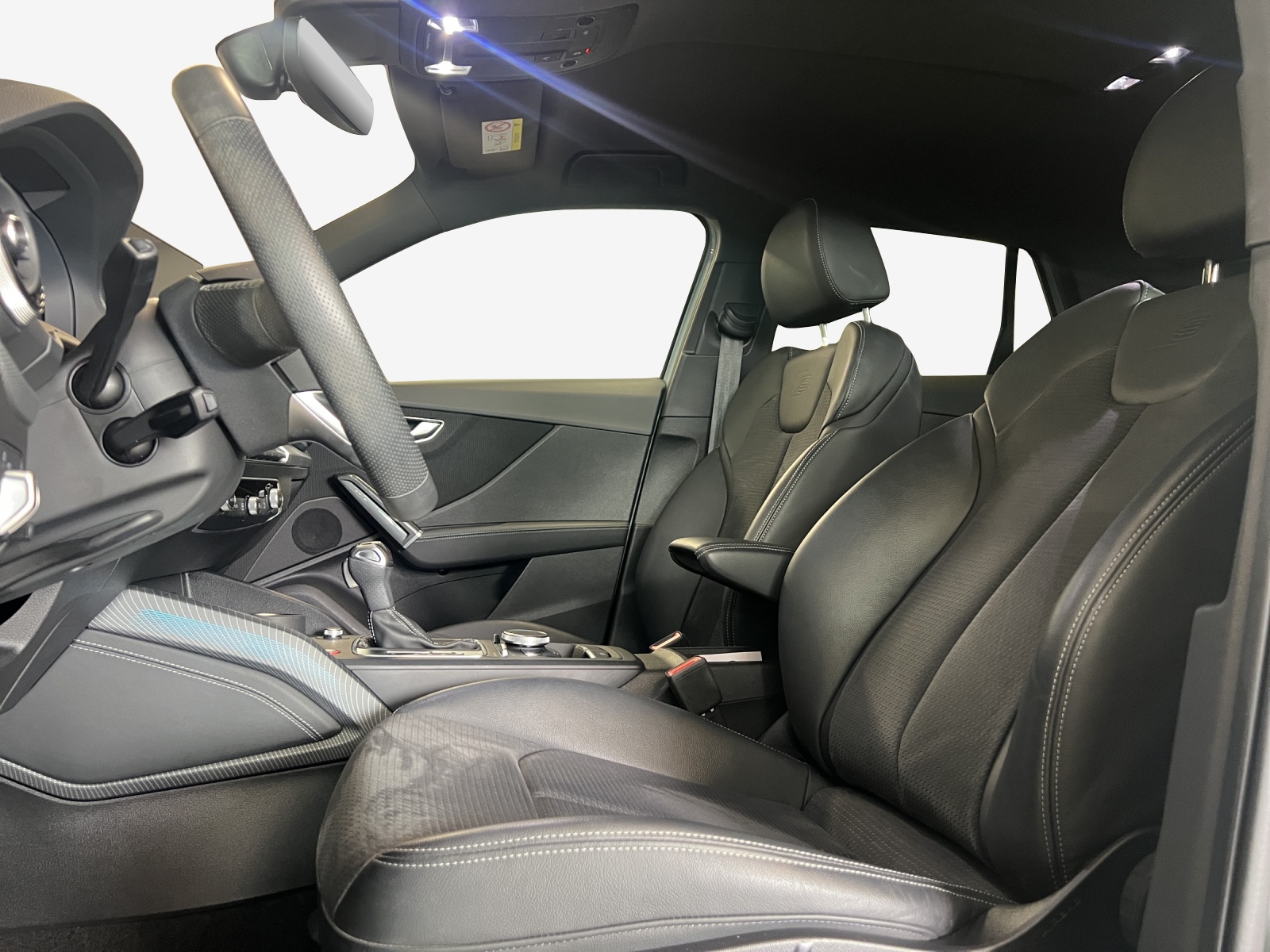 AUDI SQ2 TFSI quattro S-tronic-image-7