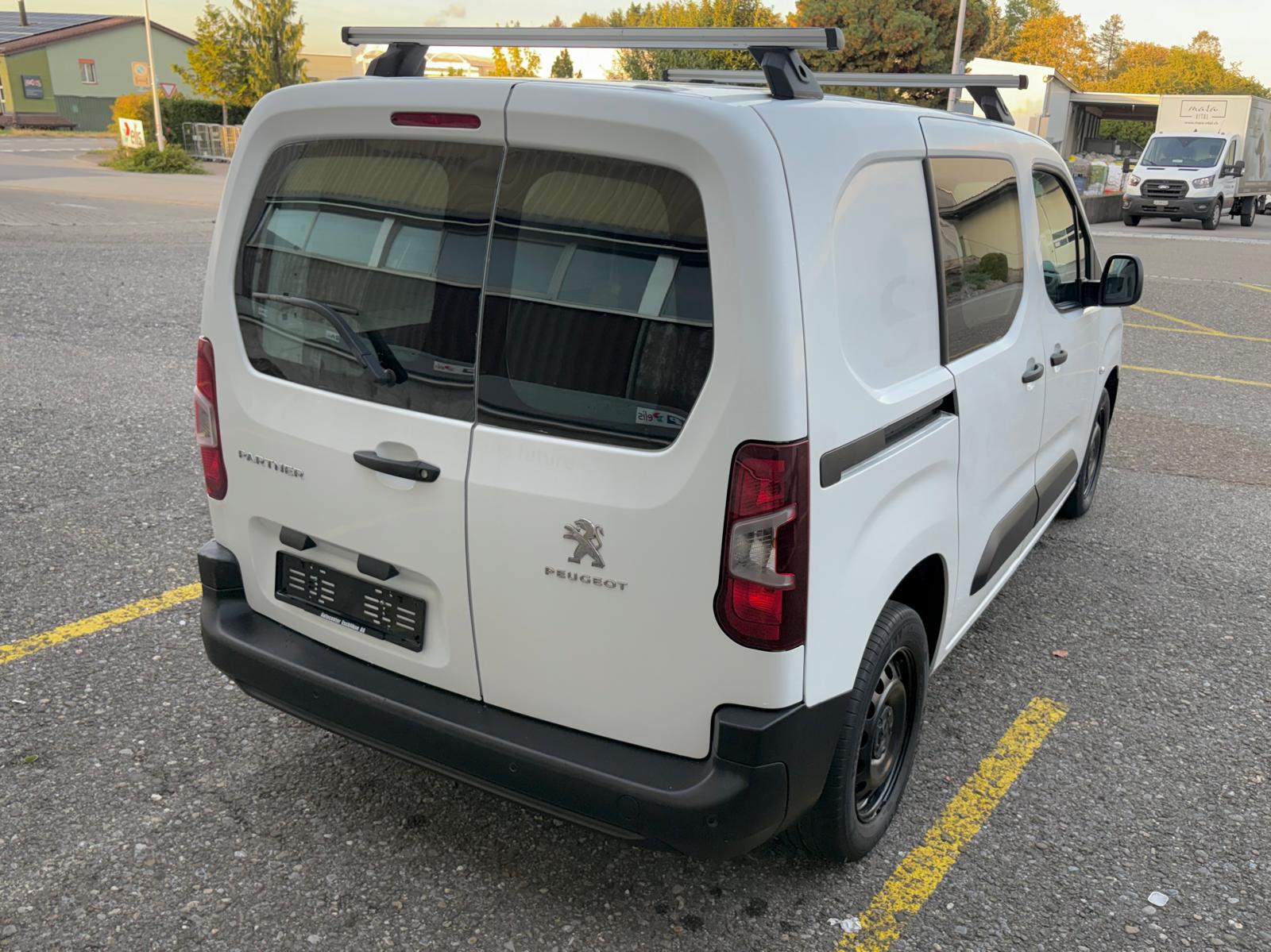 PEUGEOT Partner 1.2 Pure Tech EAT8 MFK & SERVICE 10.2026-image-2