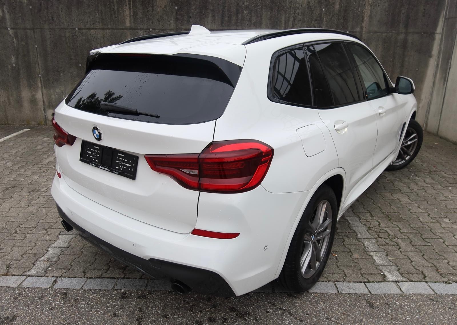 BMW 20d xDrive-image-3