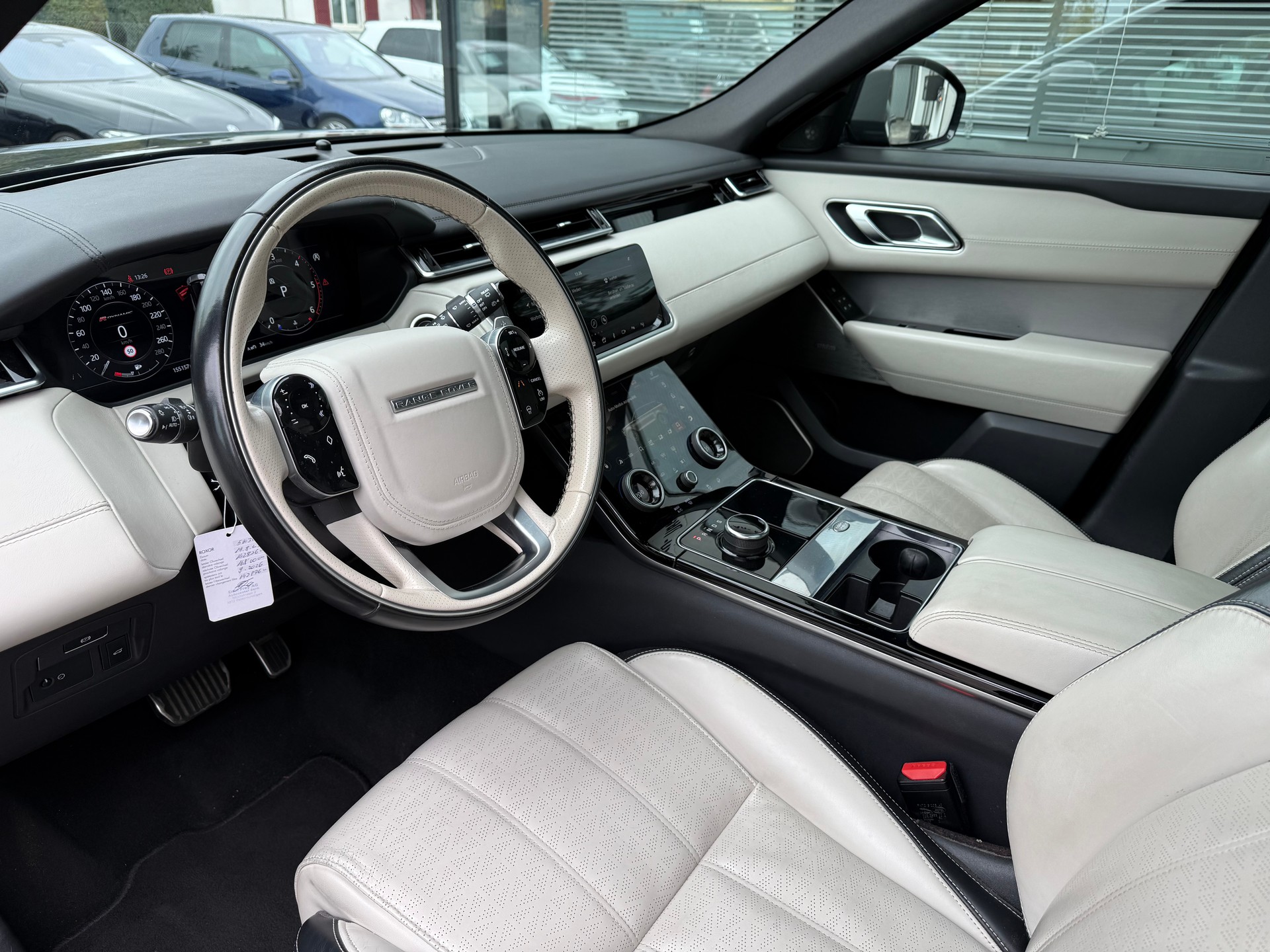 LAND ROVER Range Rover Velar D 300 First Edition Automatic-image-7
