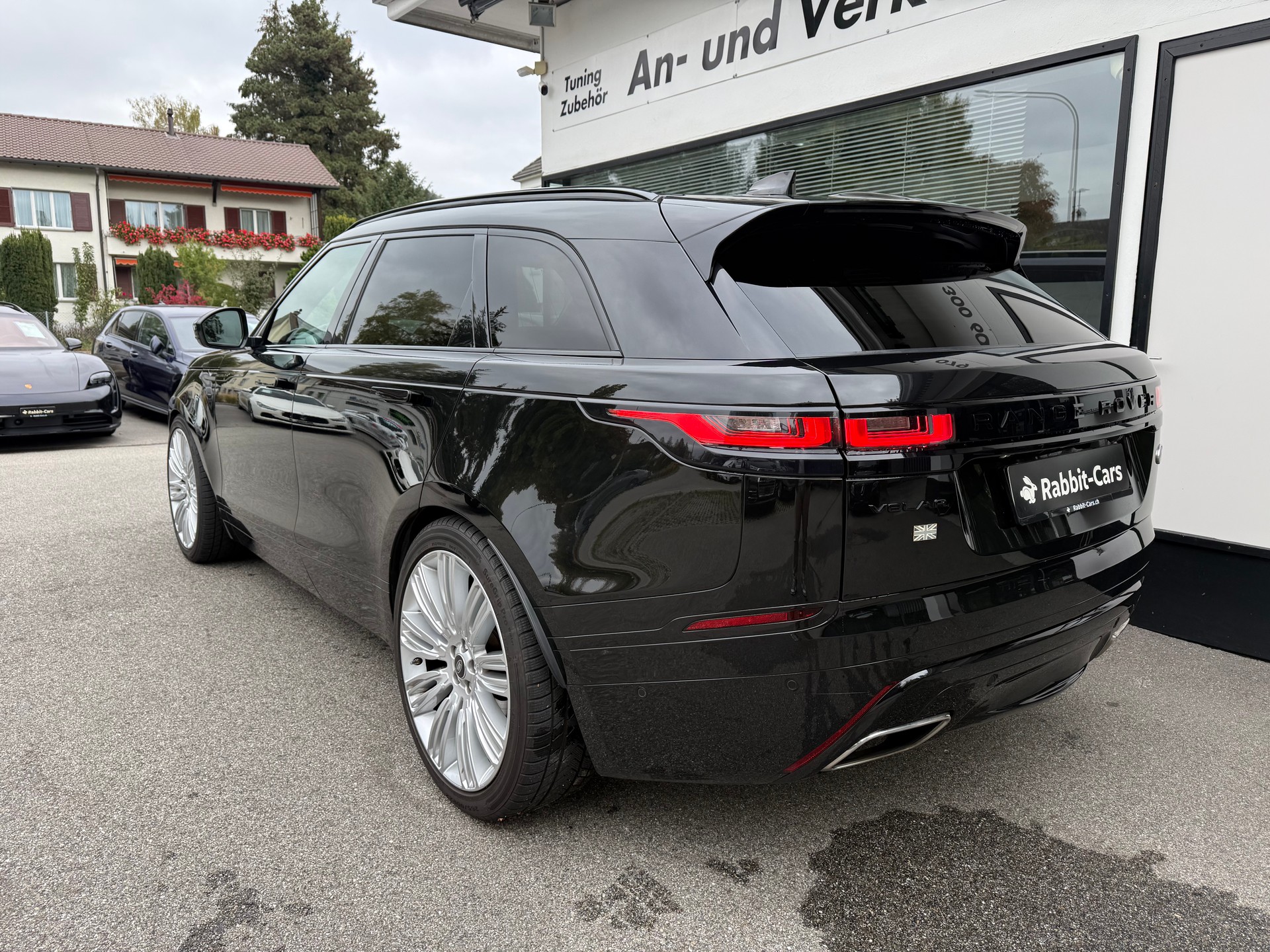 LAND ROVER Range Rover Velar D 300 First Edition Automatic-image-4