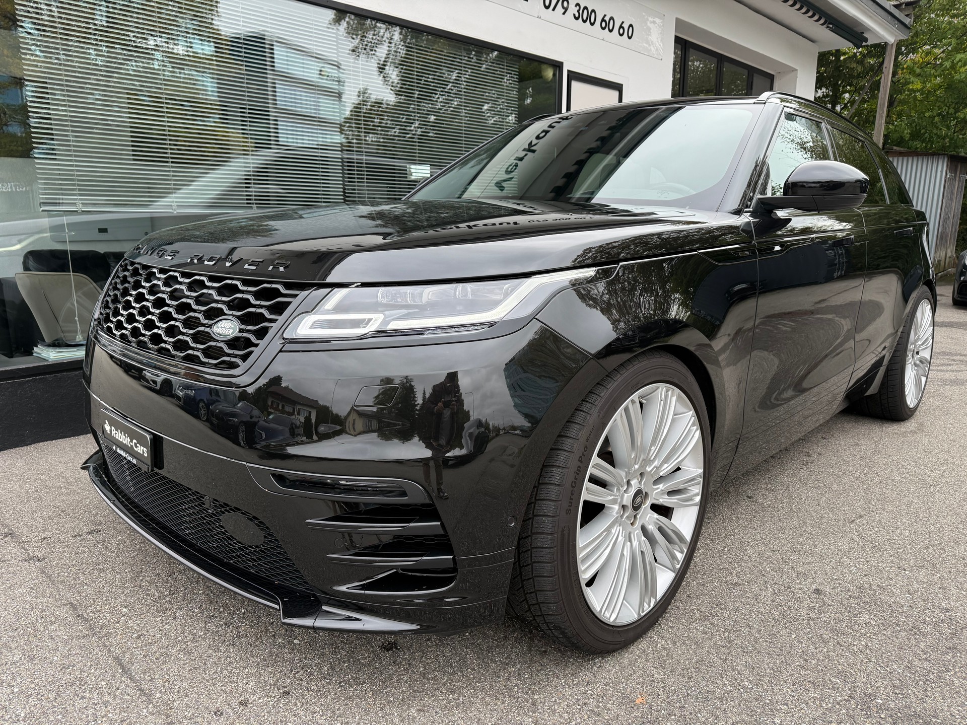 LAND ROVER Range Rover Velar D 300 First Edition Automatic-image-2