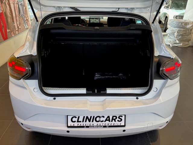 DACIA Sandero HEV 155 Expression-image-10