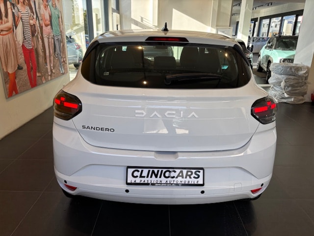 DACIA Sandero HEV 155 Expression-image-6