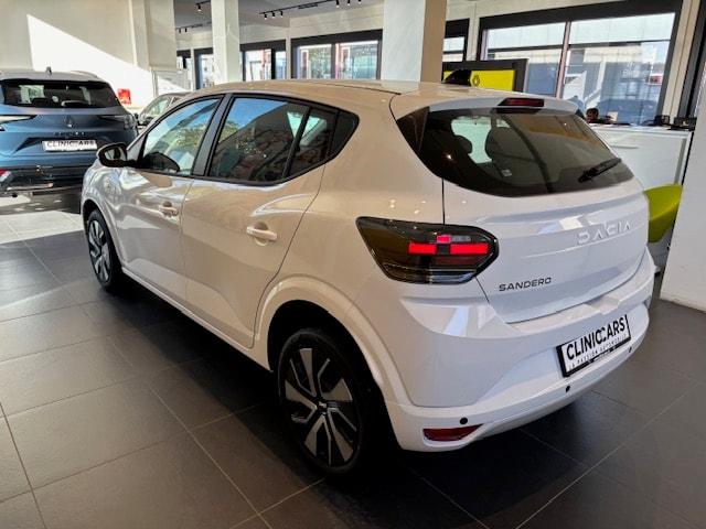 DACIA Sandero HEV 155 Expression-image-5