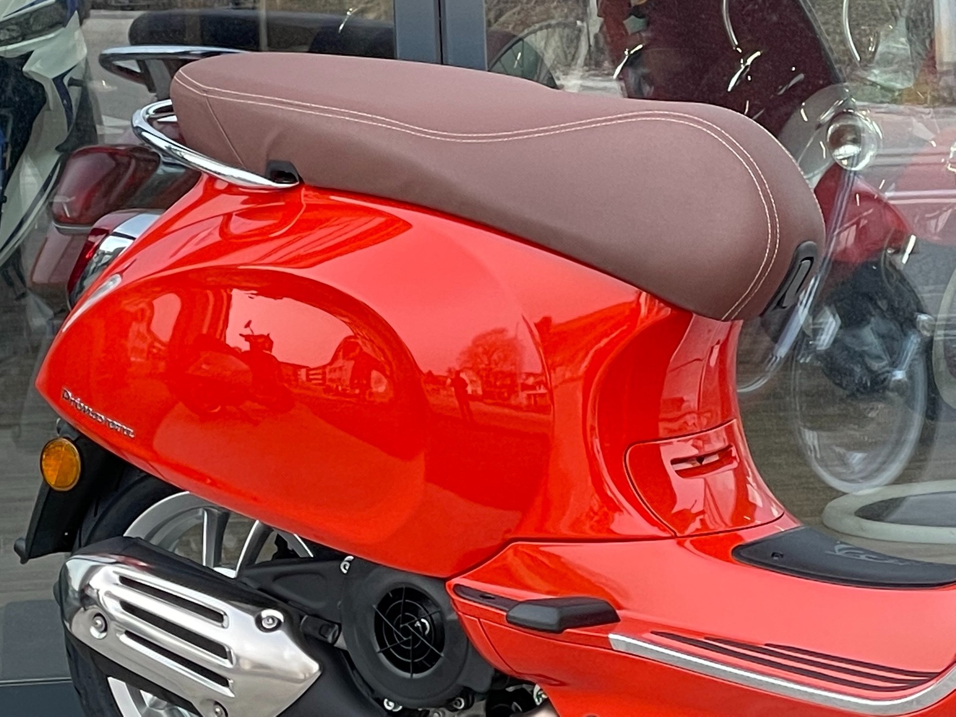 PIAGGIO Vespa 125 Primavera ABS-image-13