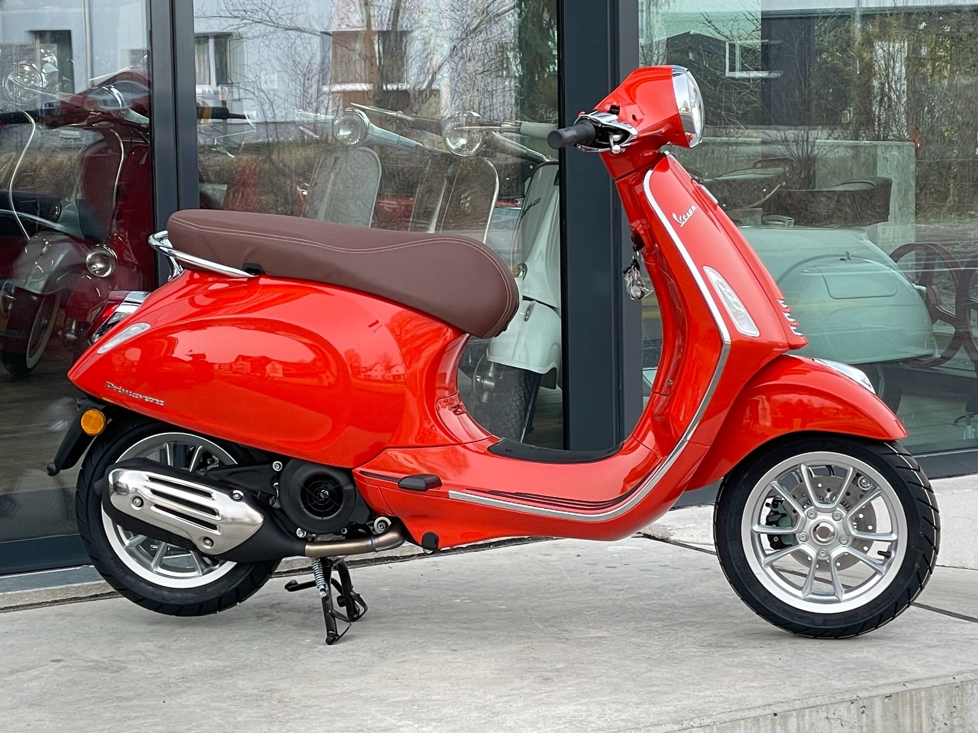 PIAGGIO Vespa 125 Primavera ABS-image-14