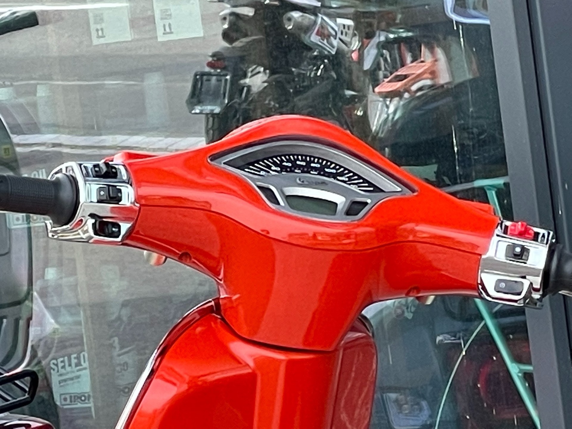 PIAGGIO Vespa 125 Primavera ABS-image-3