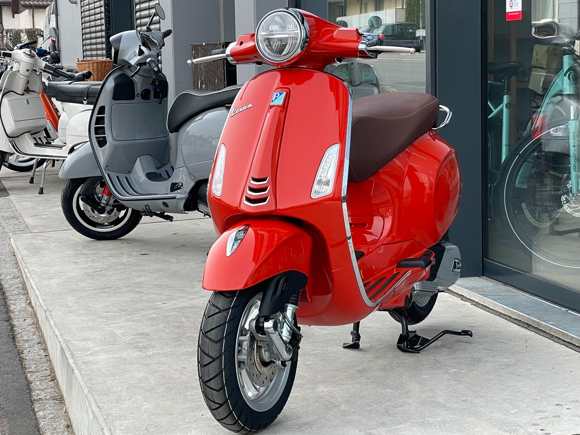 PIAGGIO Vespa 125 Primavera ABS-image-6