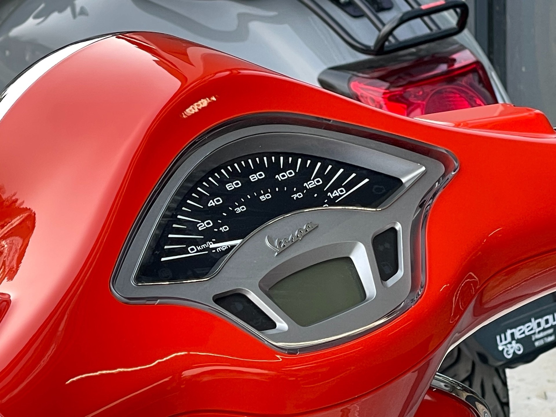 PIAGGIO Vespa 125 Primavera ABS-image-8