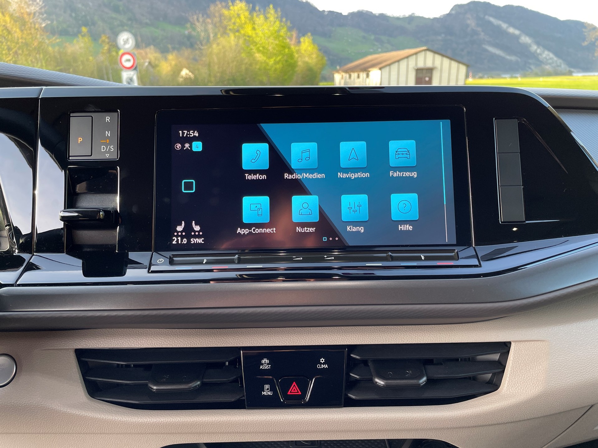 VW T7 Multivan 1.5 TSI Liberty DSG-image-23
